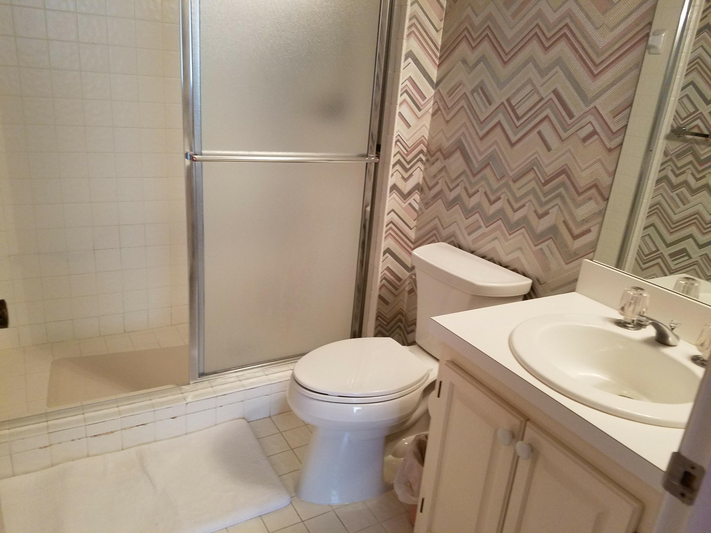 LAUREL OAKS - Residential