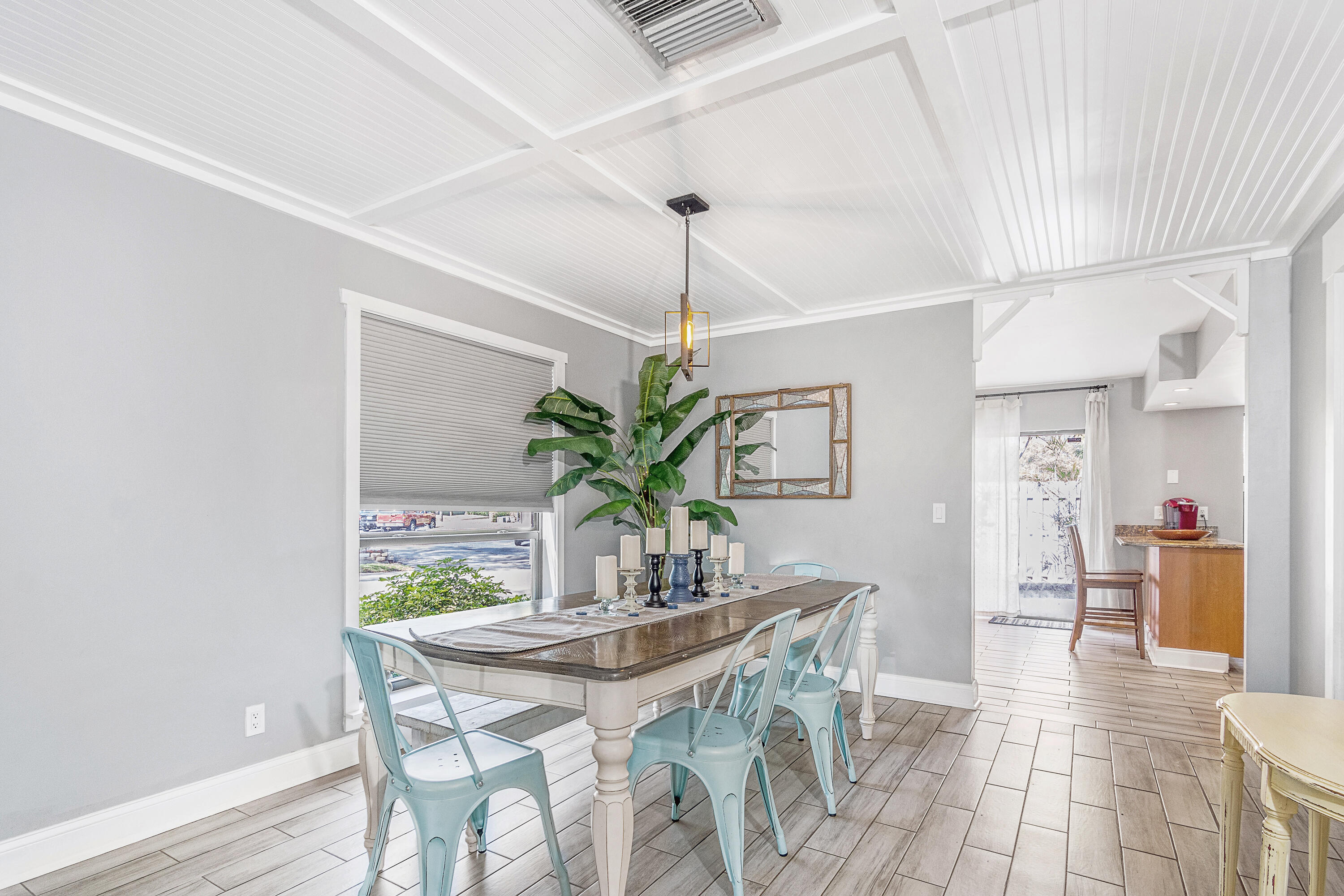 SANDTREE - Residential