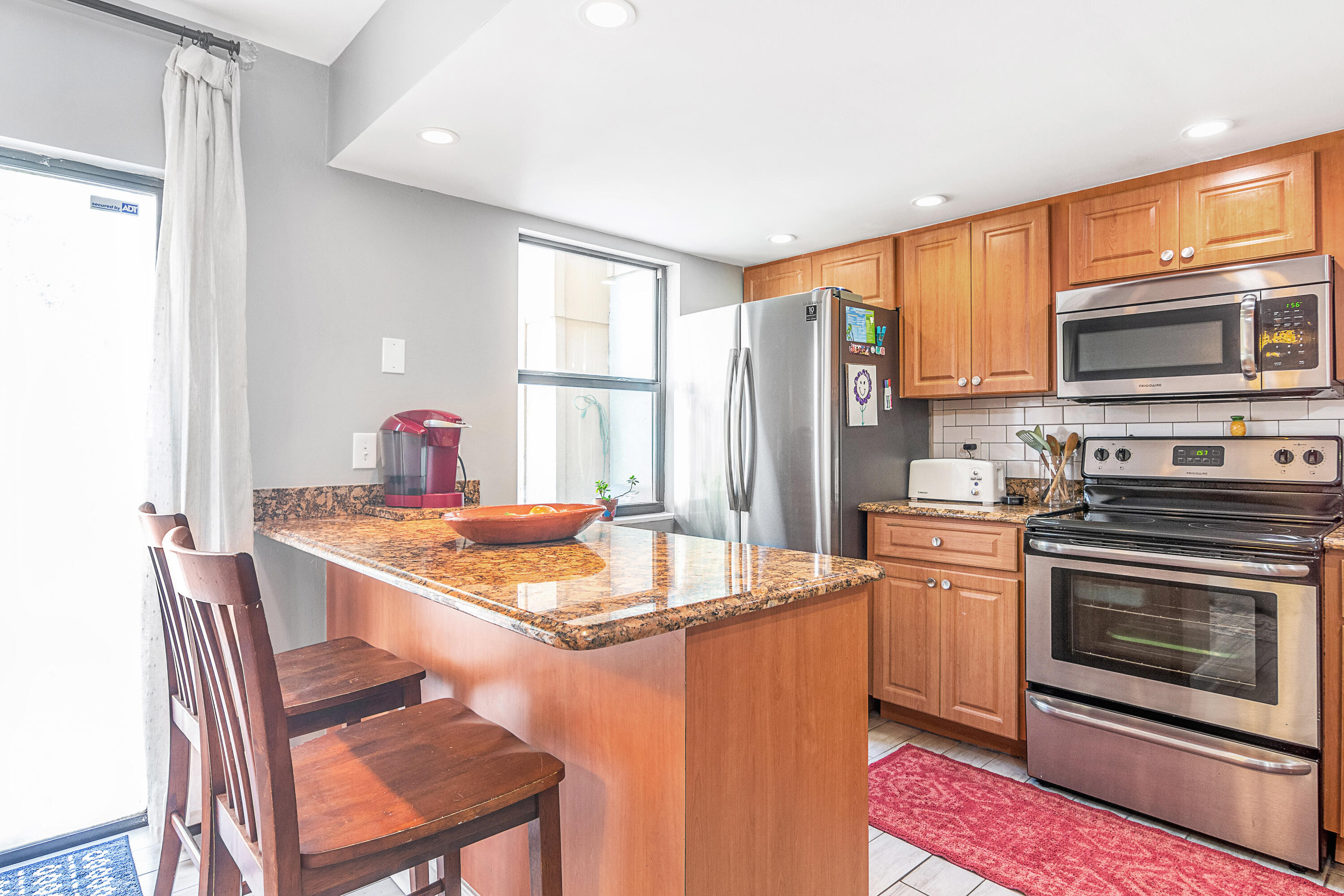 SANDTREE - Residential