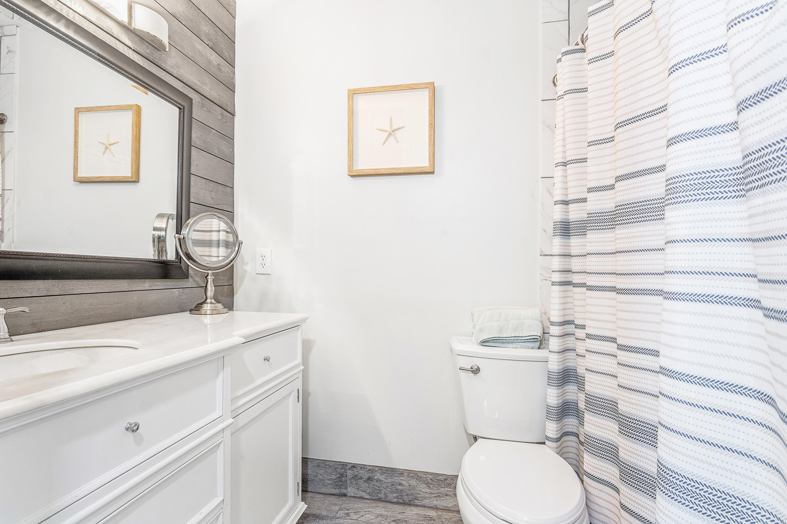 SANDTREE - Residential