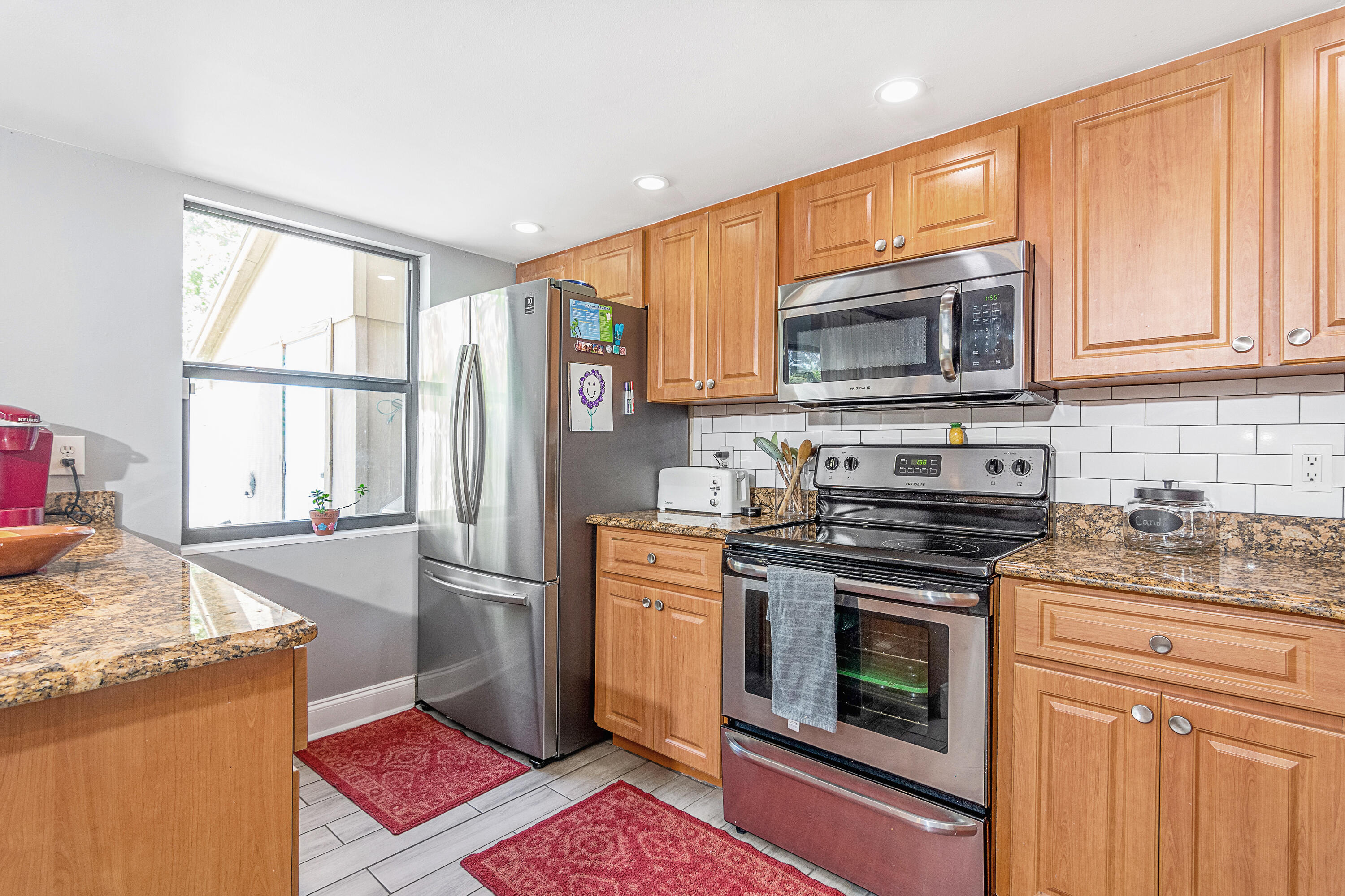 SANDTREE - Residential