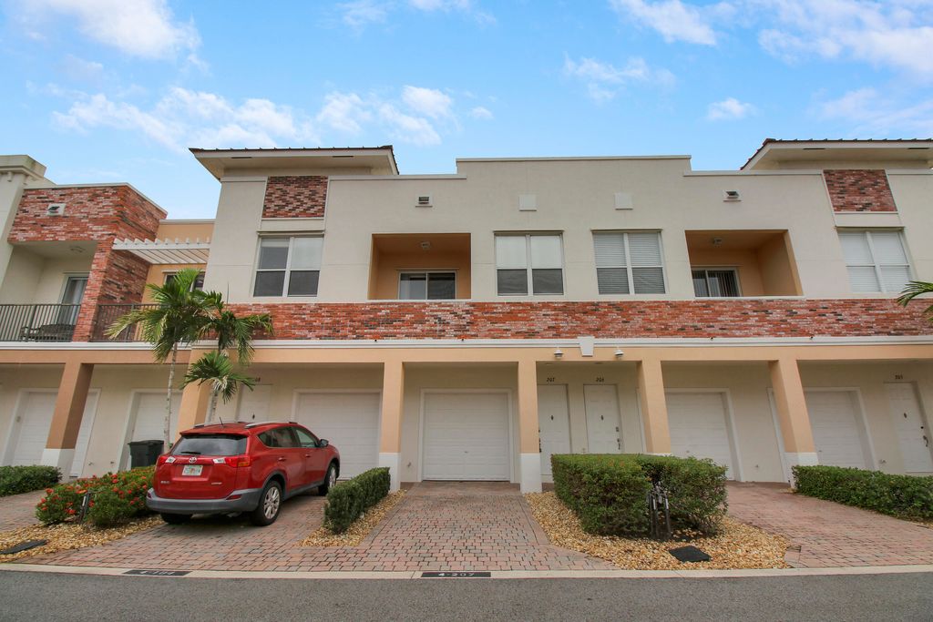 Photo of 10440 SW Stephanie Way #4207, Port Saint Lucie, FL 34987 (MLS # B26028712)