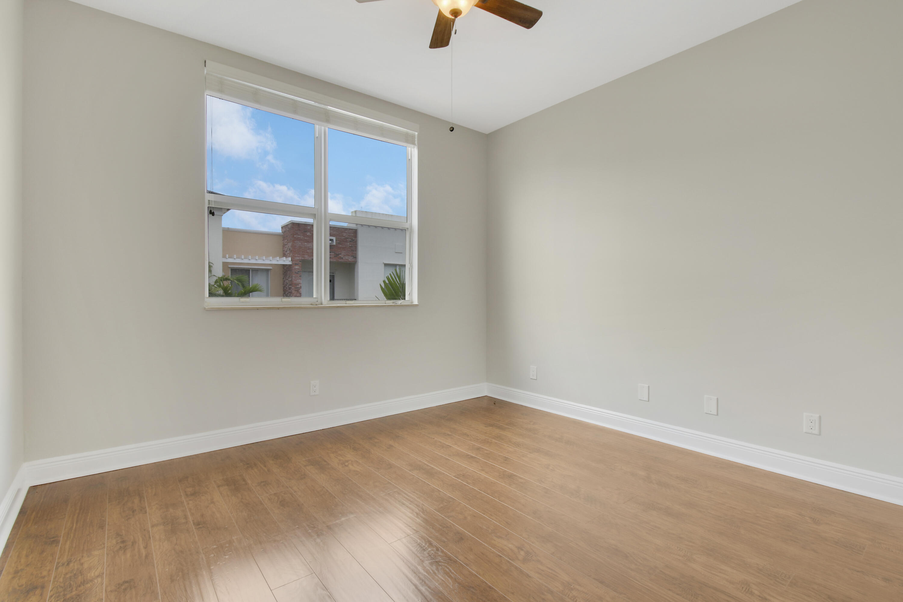PROMENADE AT TRADITION NO II, A CONDOMINIUM - Residential Lease