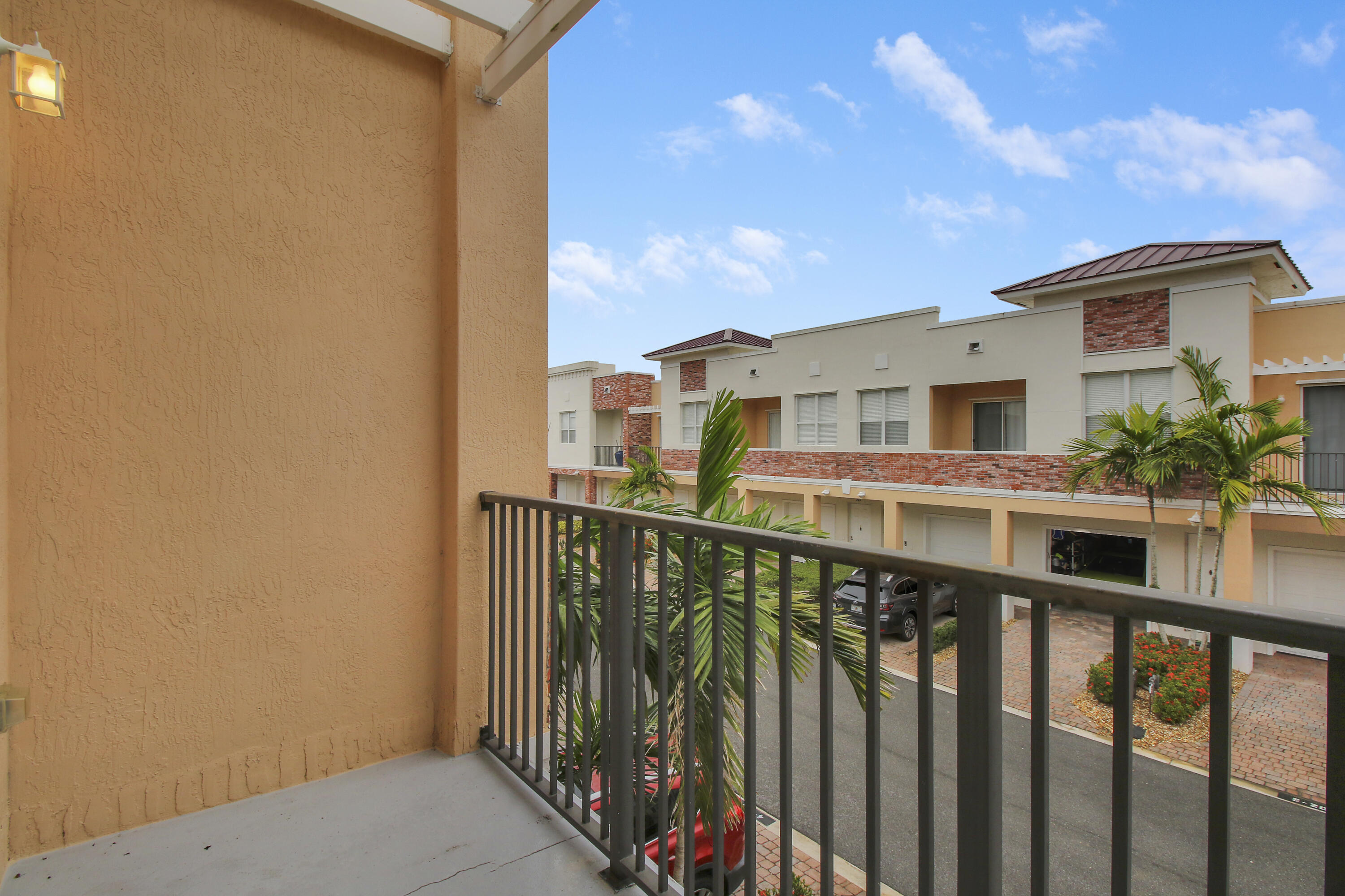 PROMENADE AT TRADITION NO II, A CONDOMINIUM - Residential Lease