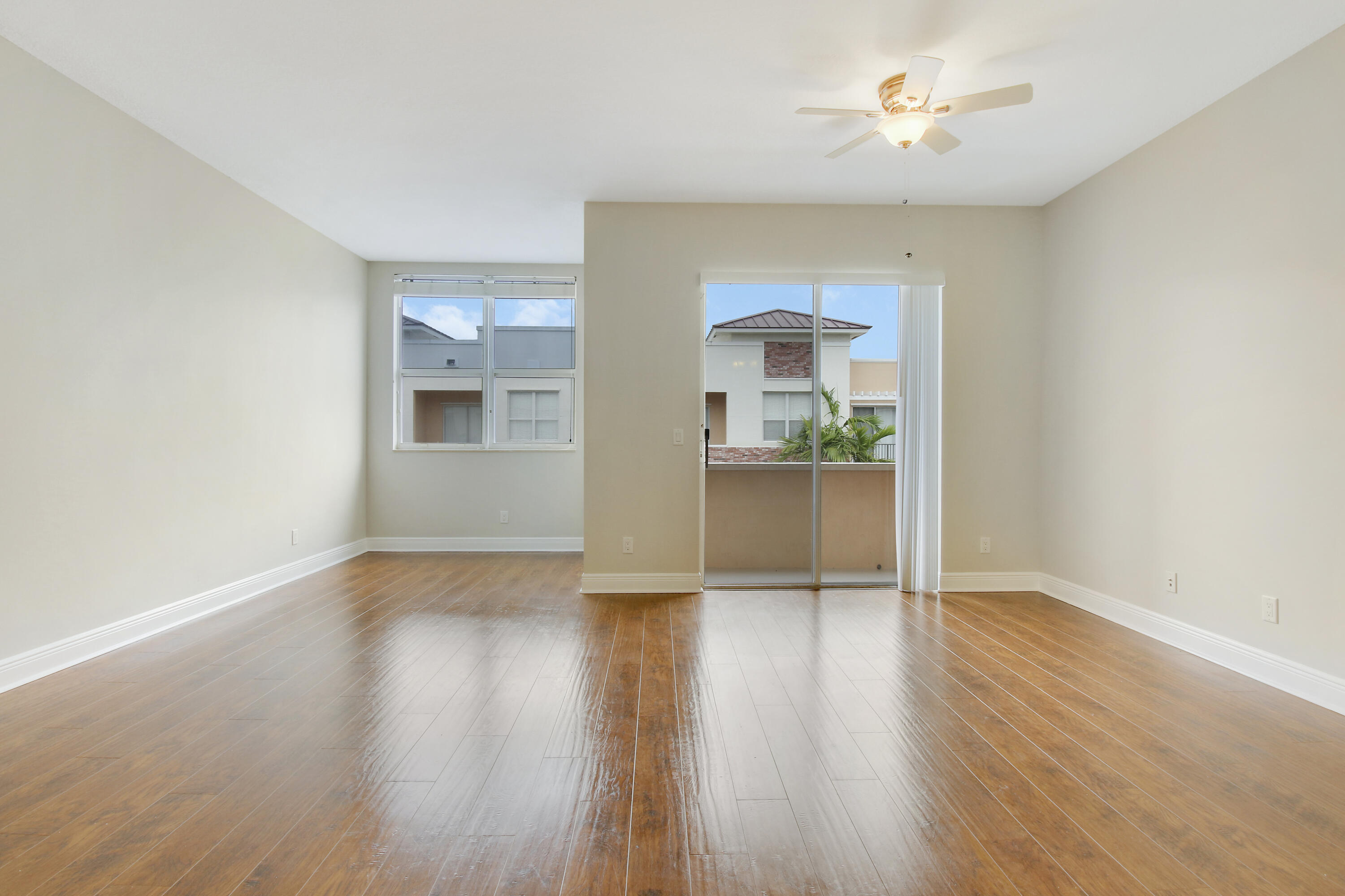PROMENADE AT TRADITION NO II, A CONDOMINIUM - Residential Lease