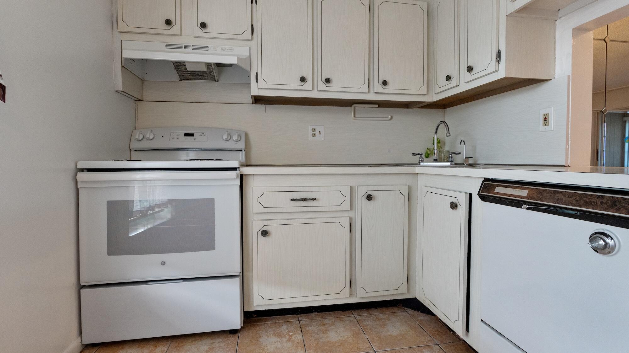 BERMUDA CLUB EIGHT CONDO - Residential Lease