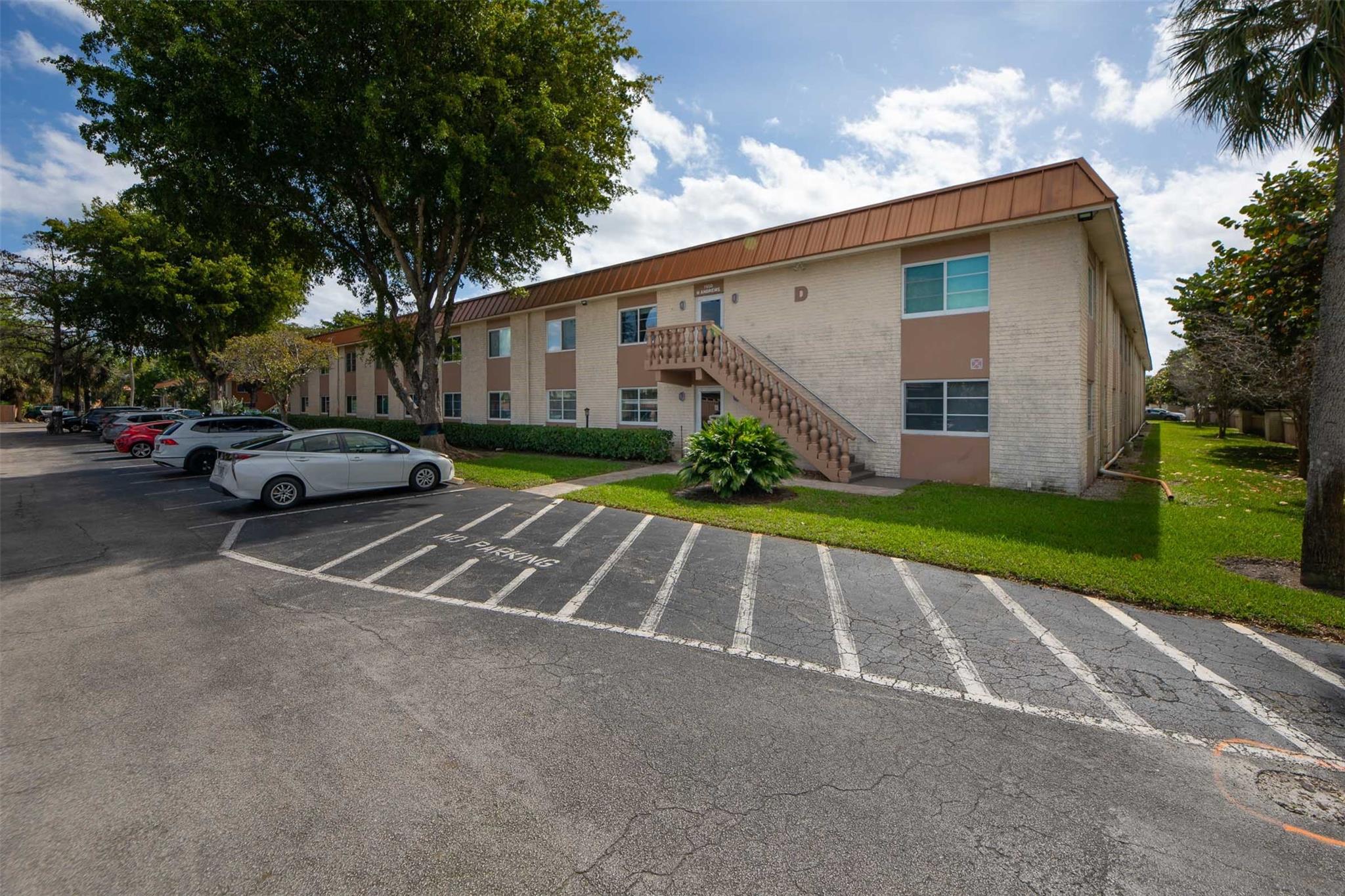 MANOR GROVE VILLAGE ONE I - Residential Lease