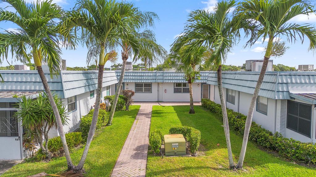 Photo of 8 Waterford A, Delray Beach, FL 33446 (MLS # R11104946)