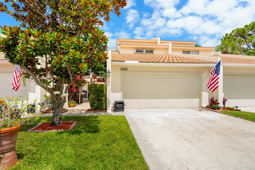 Photo of 6019 Edgemere Court, Palm Beach Gardens, FL 33410 (MLS # R10717577)