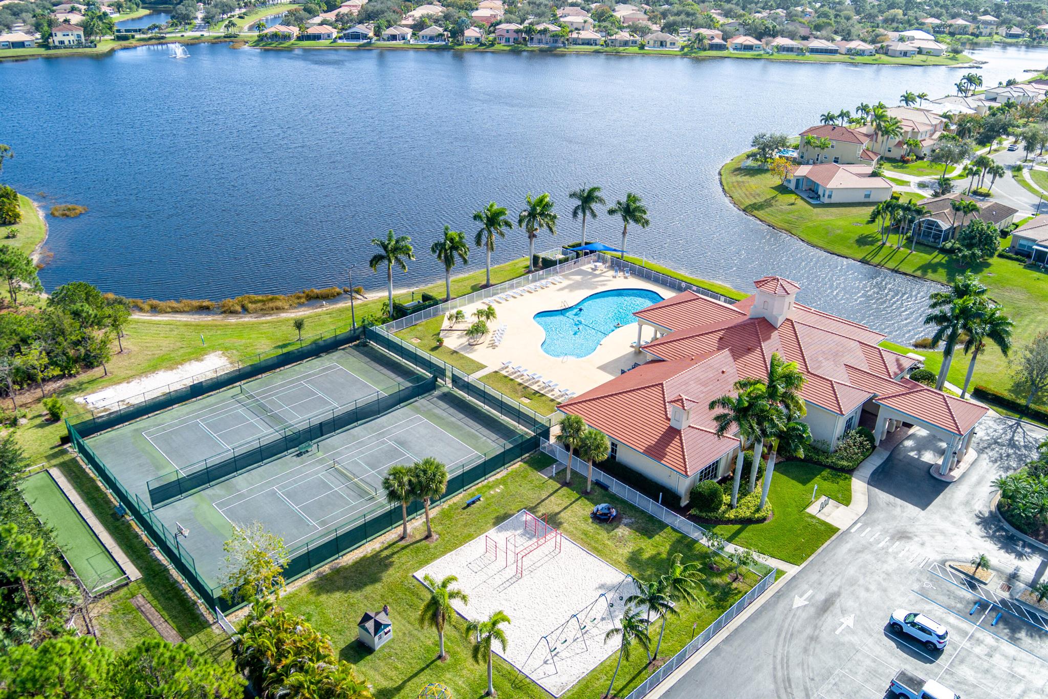 PORTOFINO SHORES PHASE TH - Residential