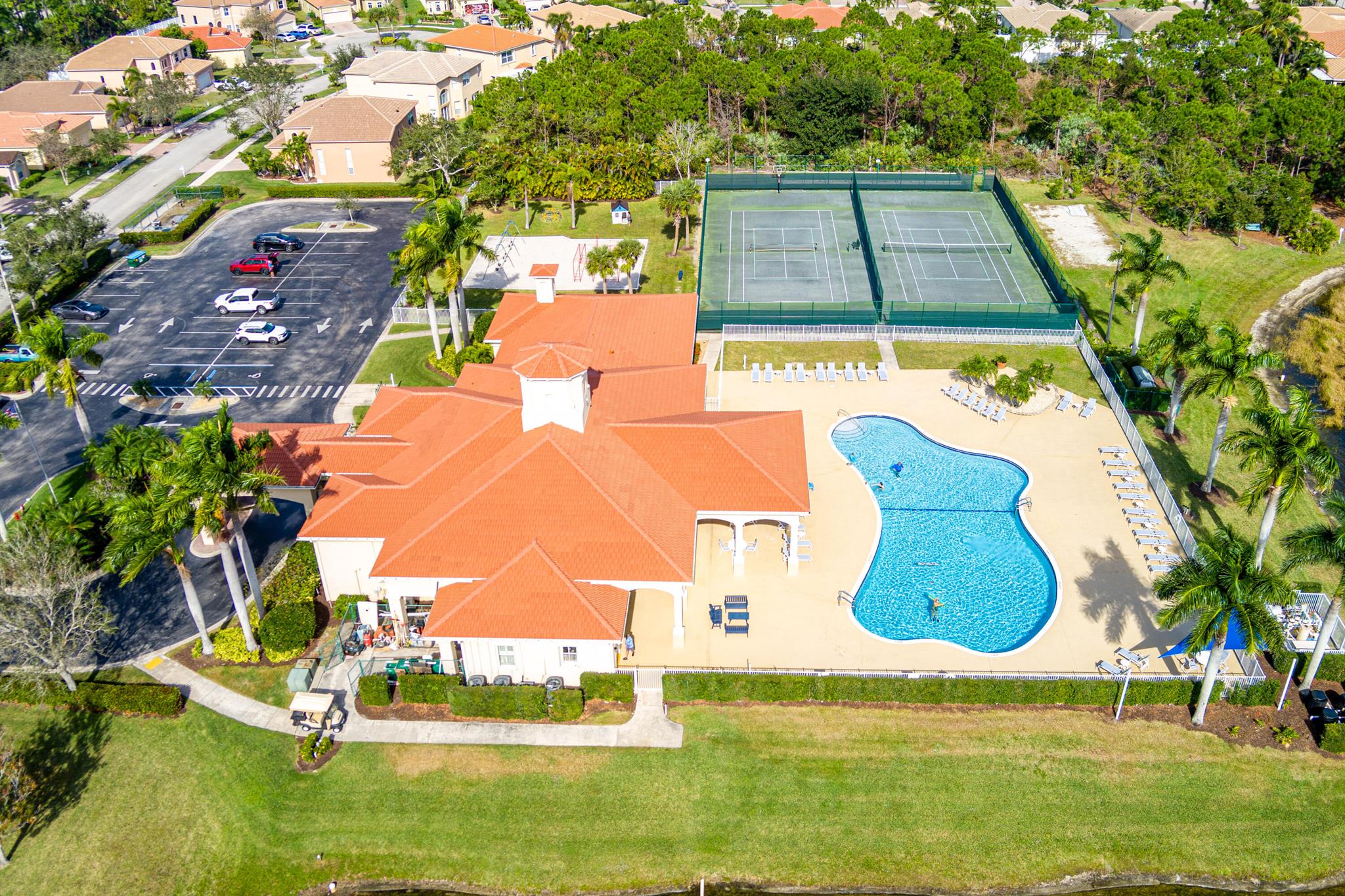 PORTOFINO SHORES PHASE TH - Residential