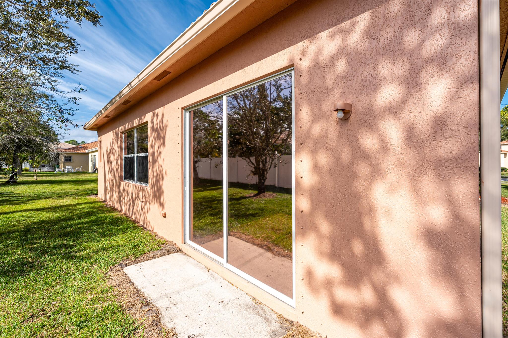 PORTOFINO SHORES PHASE TH - Residential