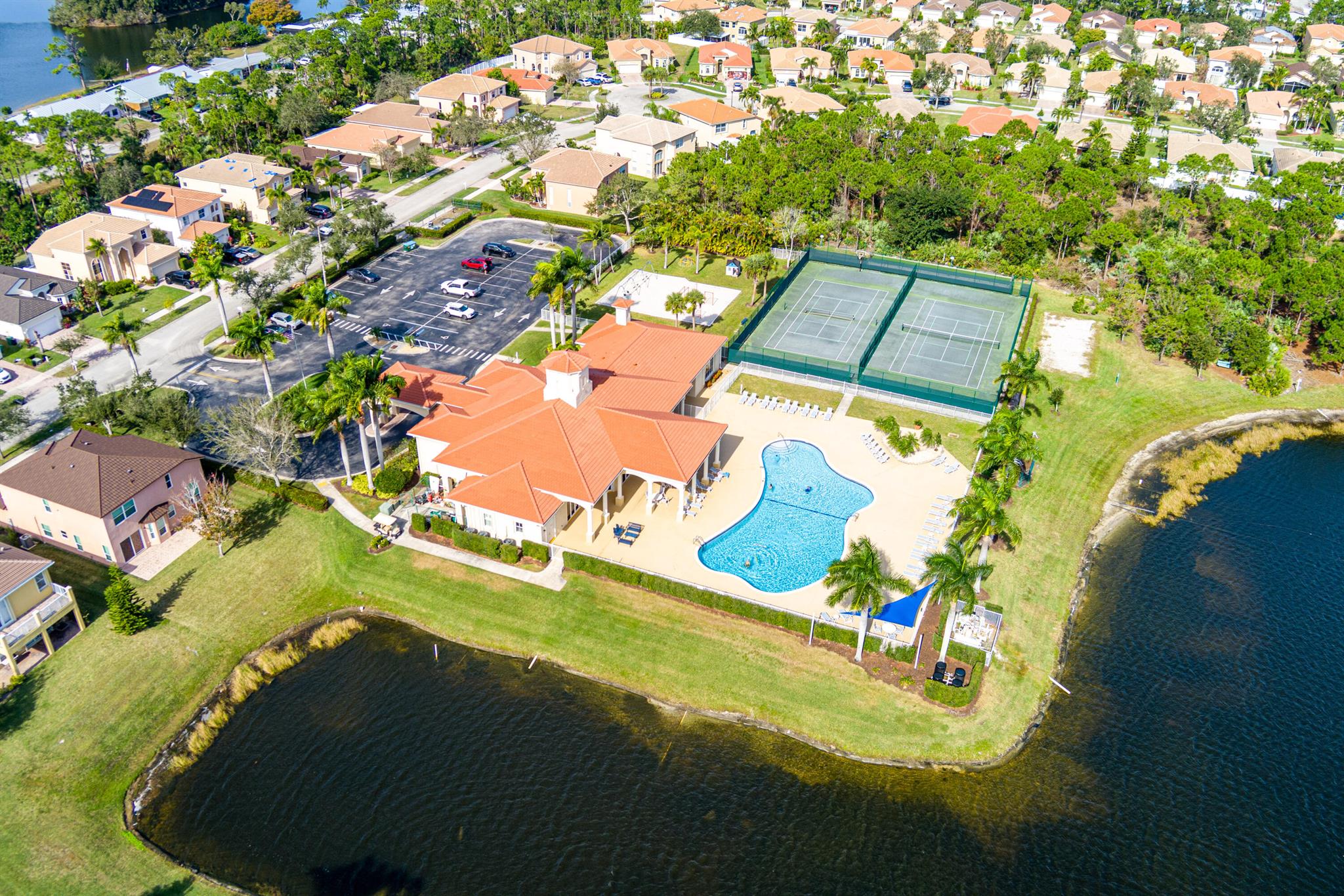 PORTOFINO SHORES PHASE TH - Residential