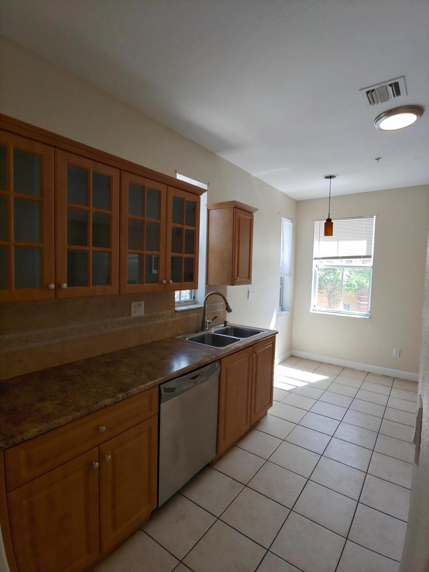 SHOMA - Residential Lease