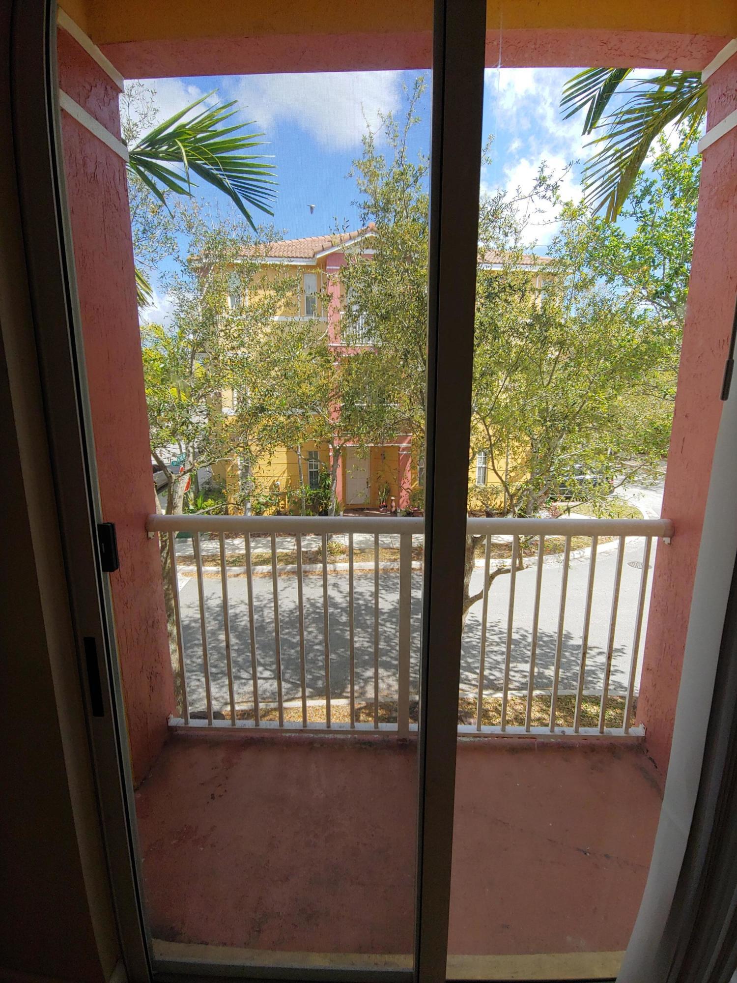 SHOMA - Residential Lease