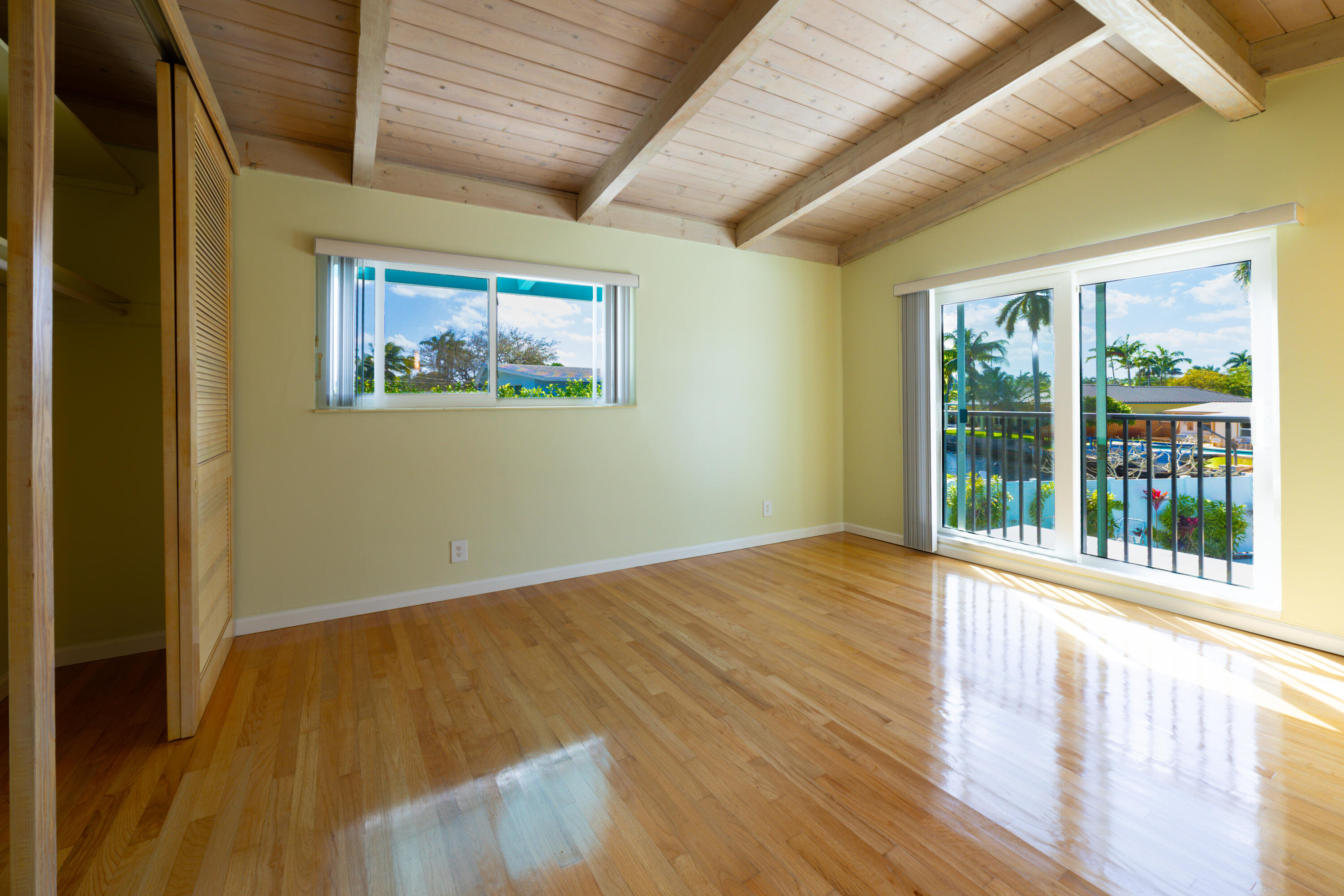 LAUDERDALE ISLES NO 2-BLK 6 - Residential
