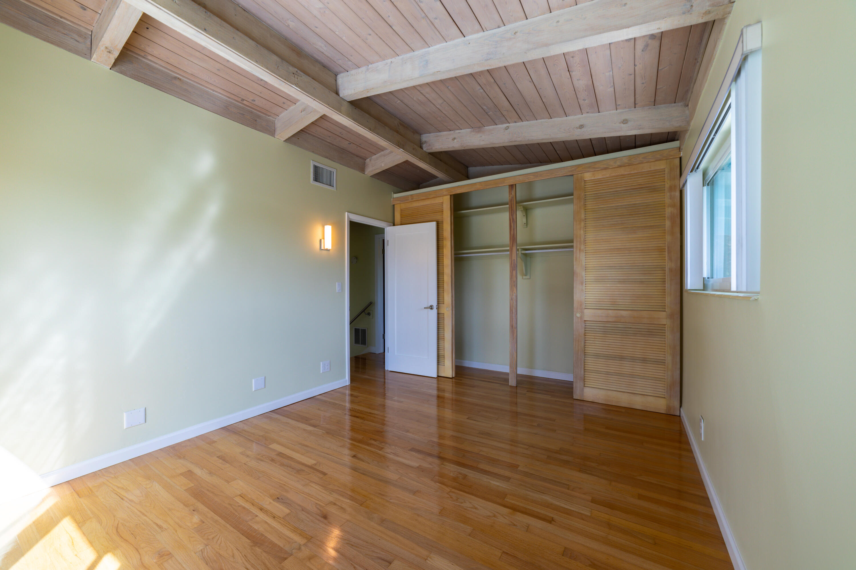 LAUDERDALE ISLES NO 2-BLK 6 - Residential
