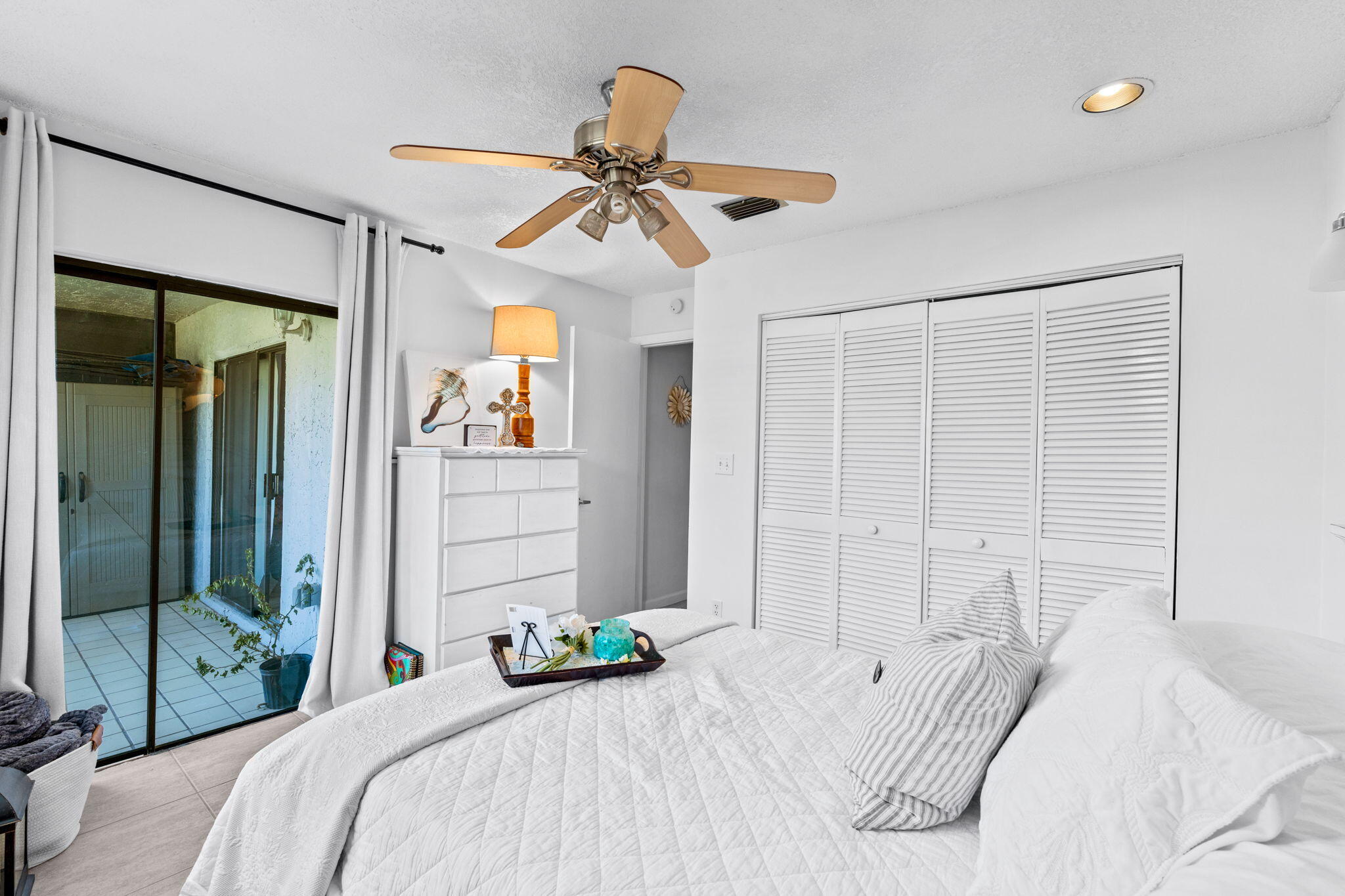 INDIAN TRAIL VILLAS 1 - Residential