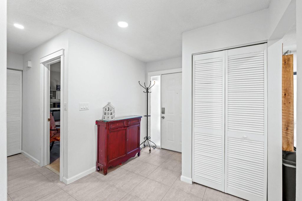 Photo of 40 Seminole Court E, Royal Palm Beach, FL 33411 (MLS # R11161639)