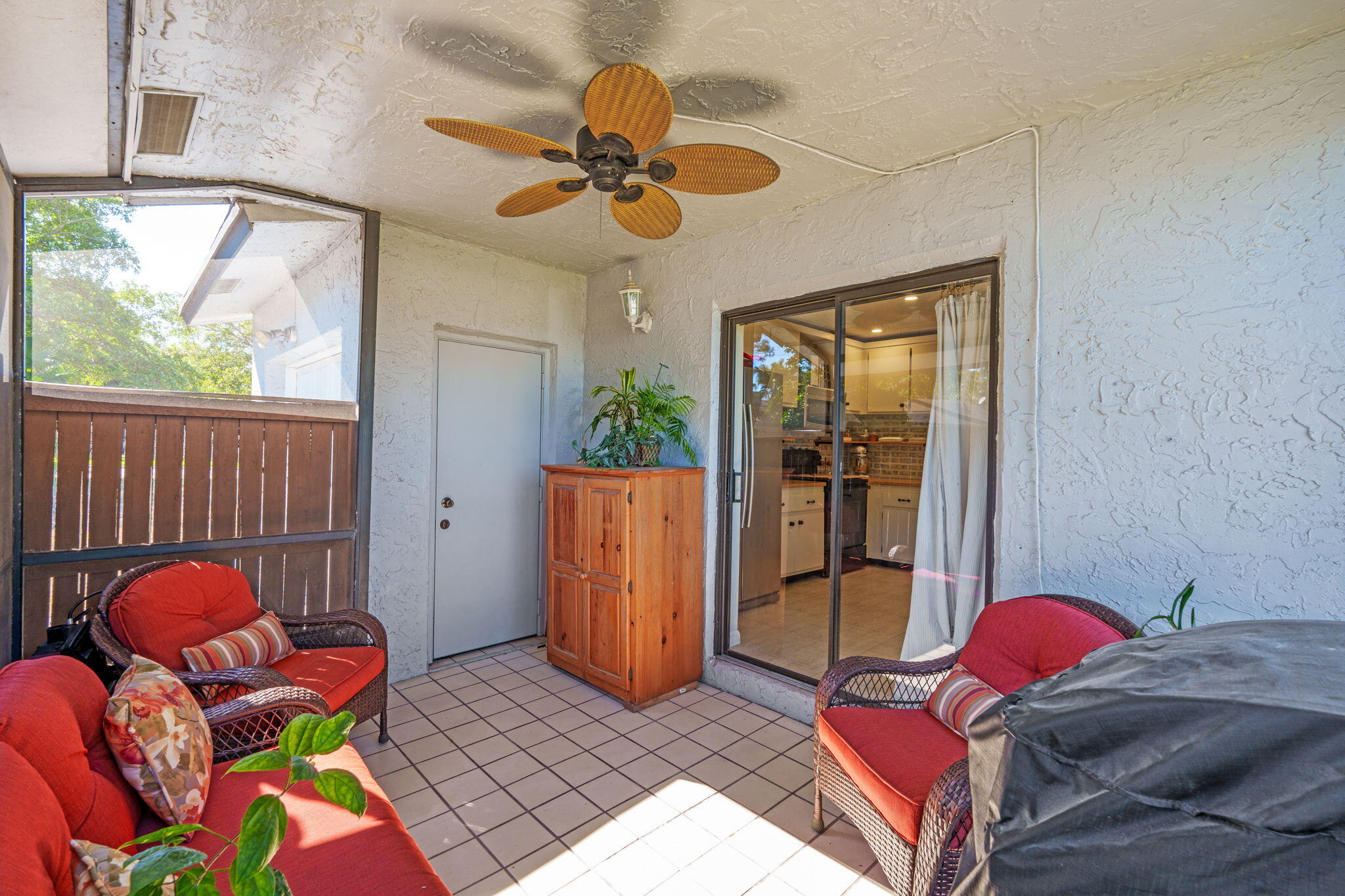 INDIAN TRAIL VILLAS 1 - Residential