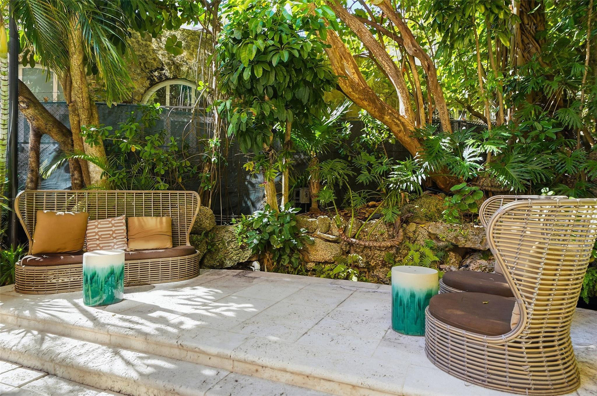 THE MUTINY - Residential