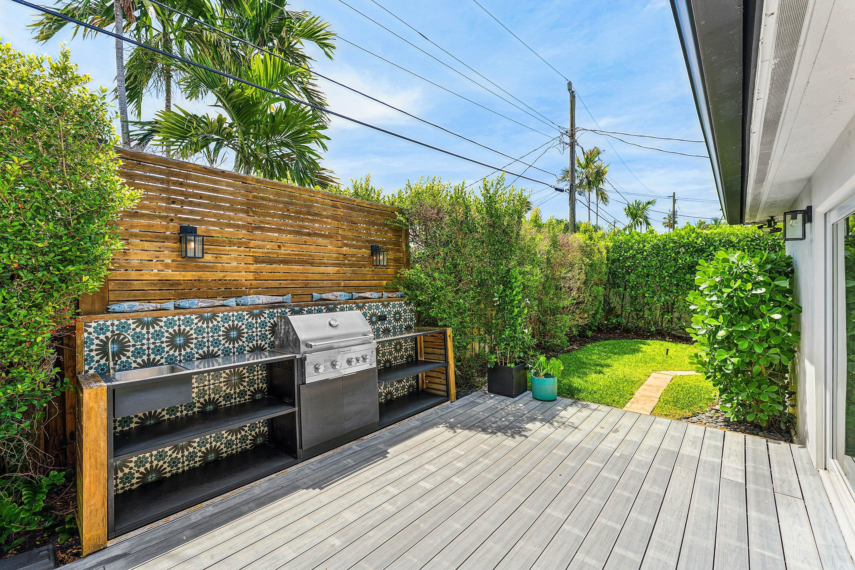 CORAL TERRACE - Residential