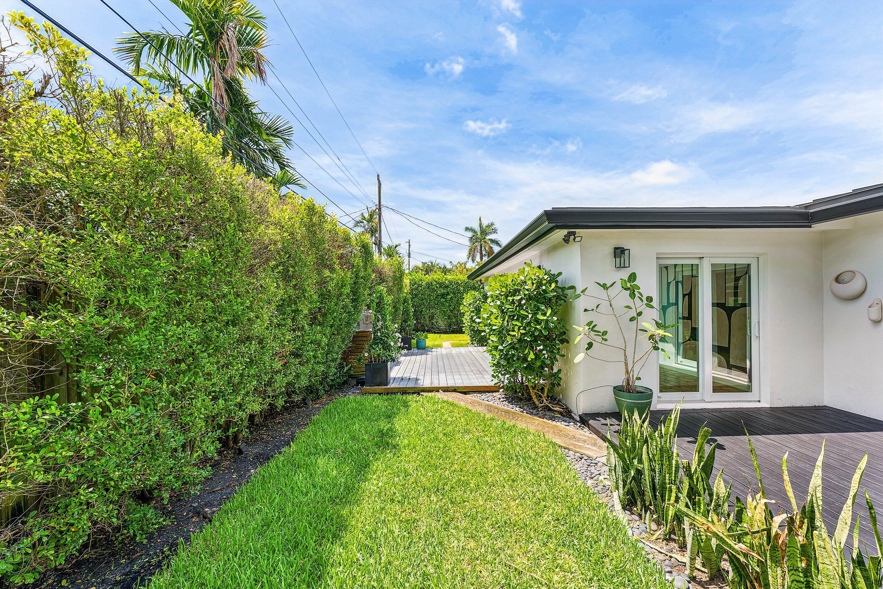 CORAL TERRACE - Residential