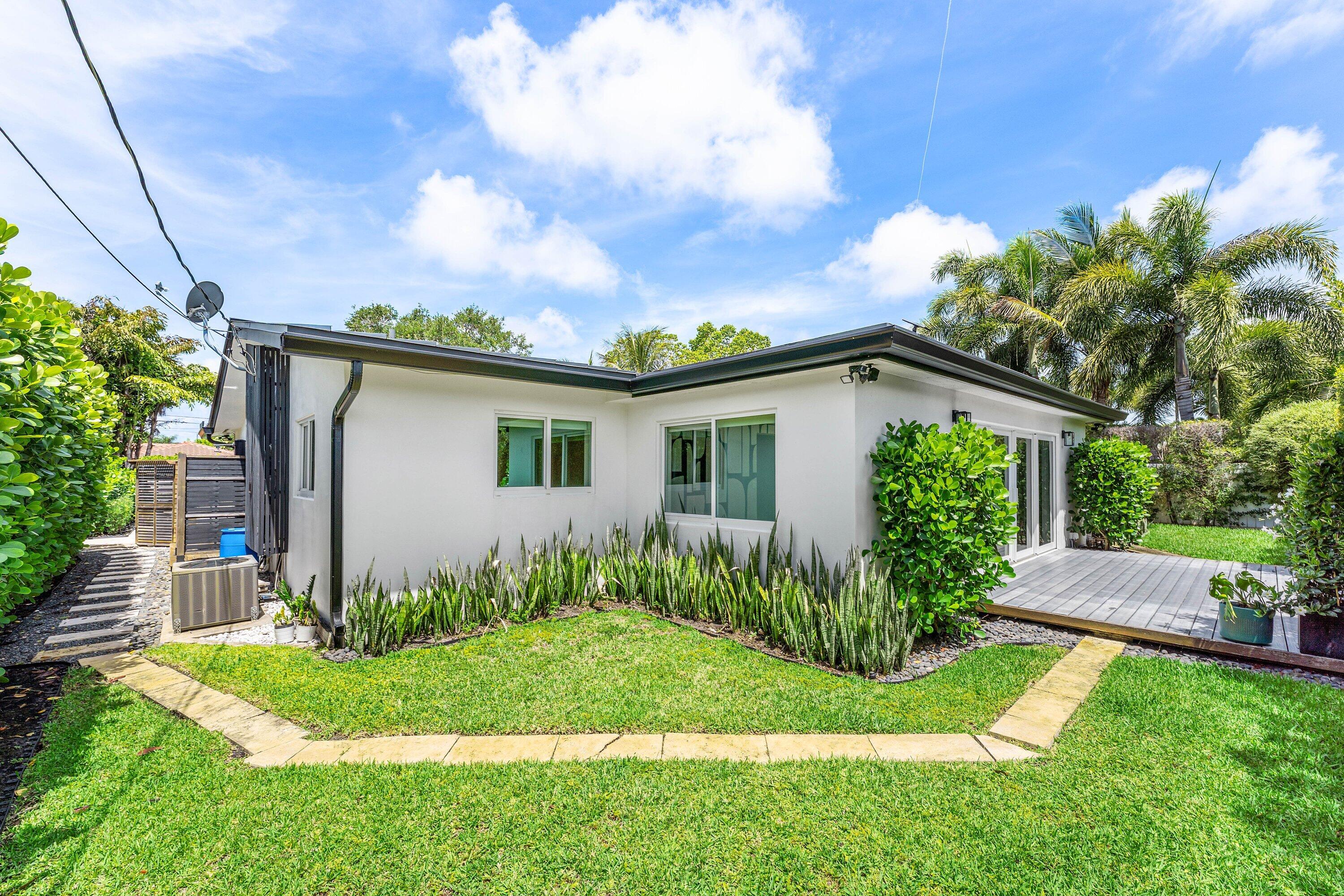 CORAL TERRACE - Residential
