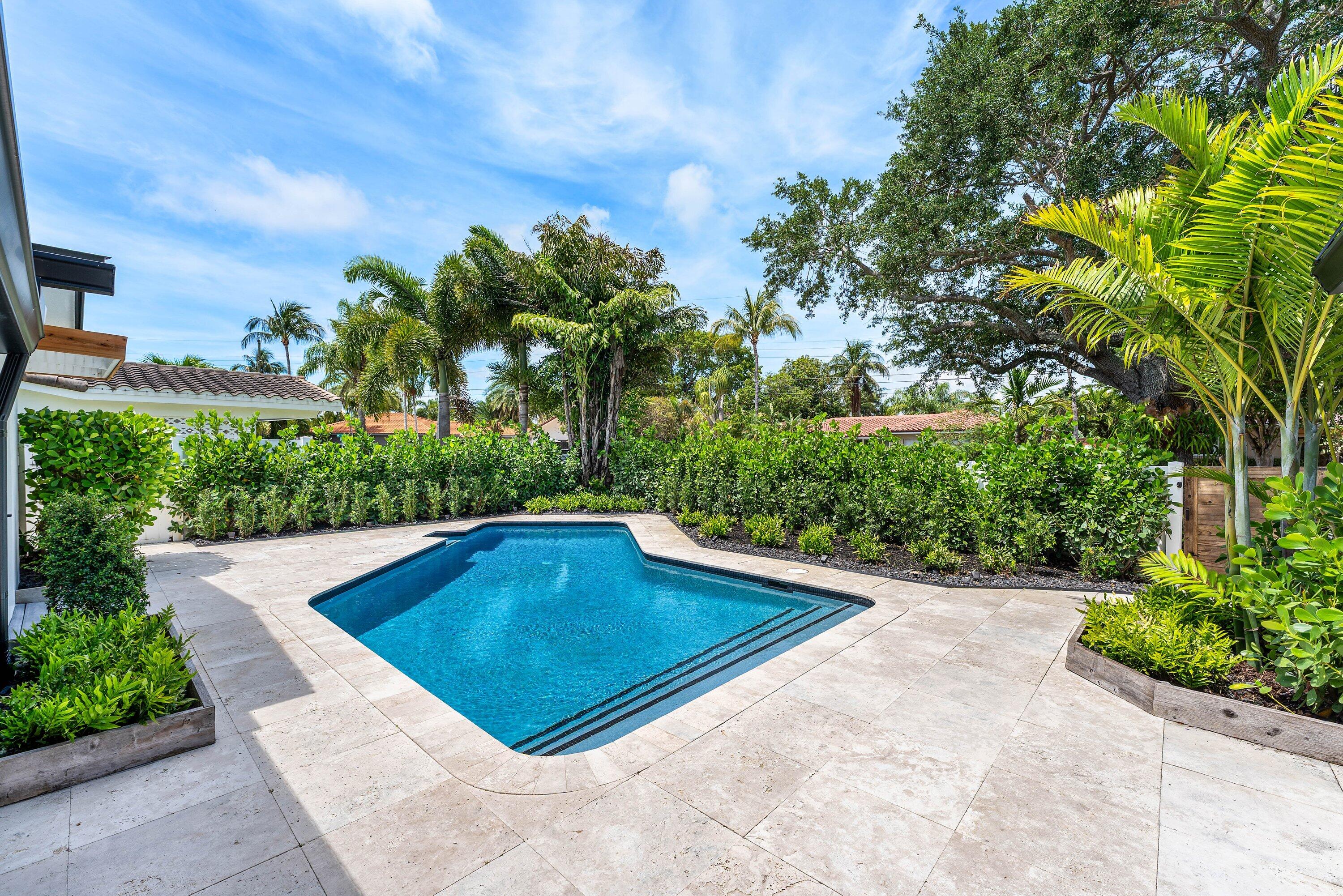CORAL TERRACE - Residential