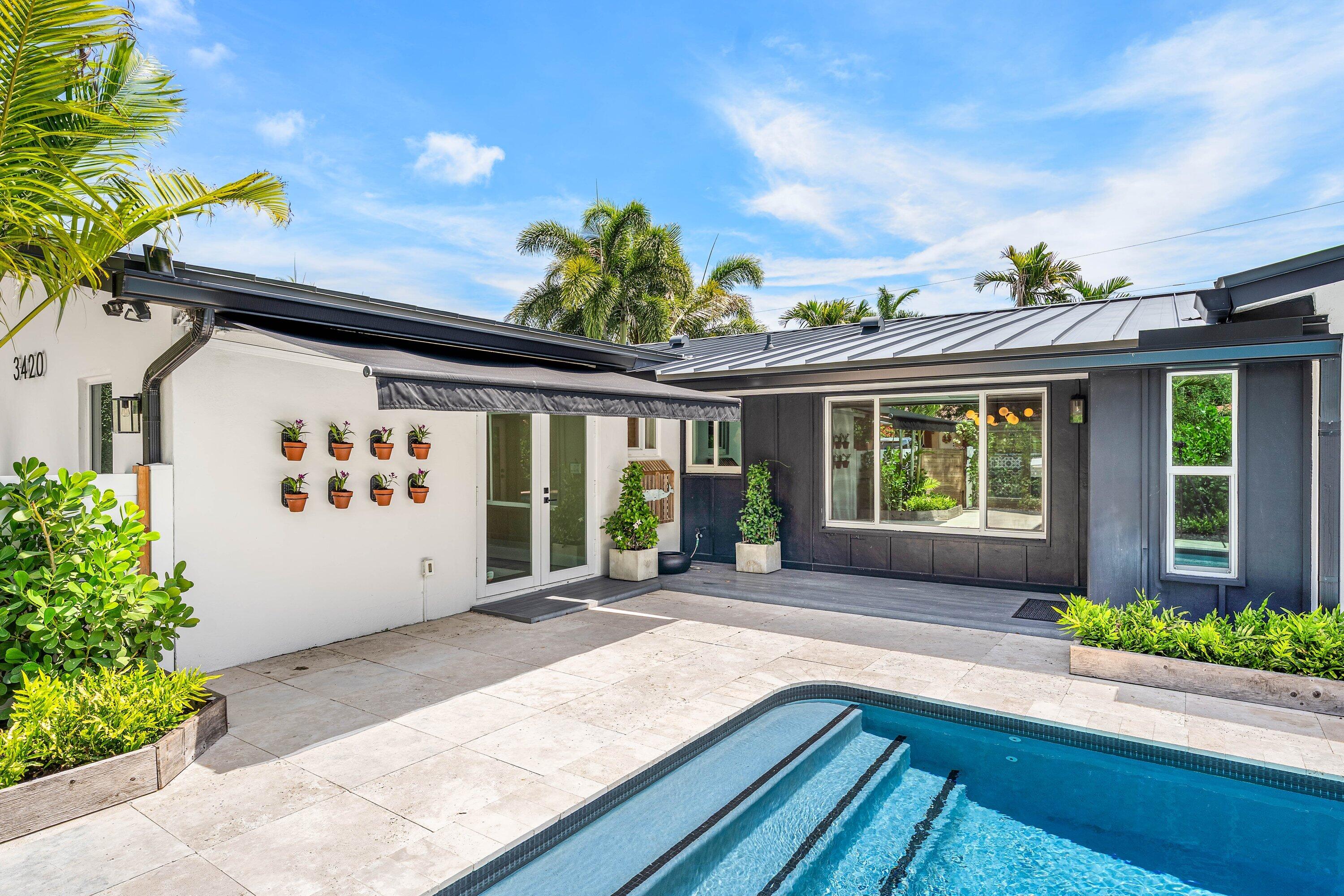 CORAL TERRACE - Residential