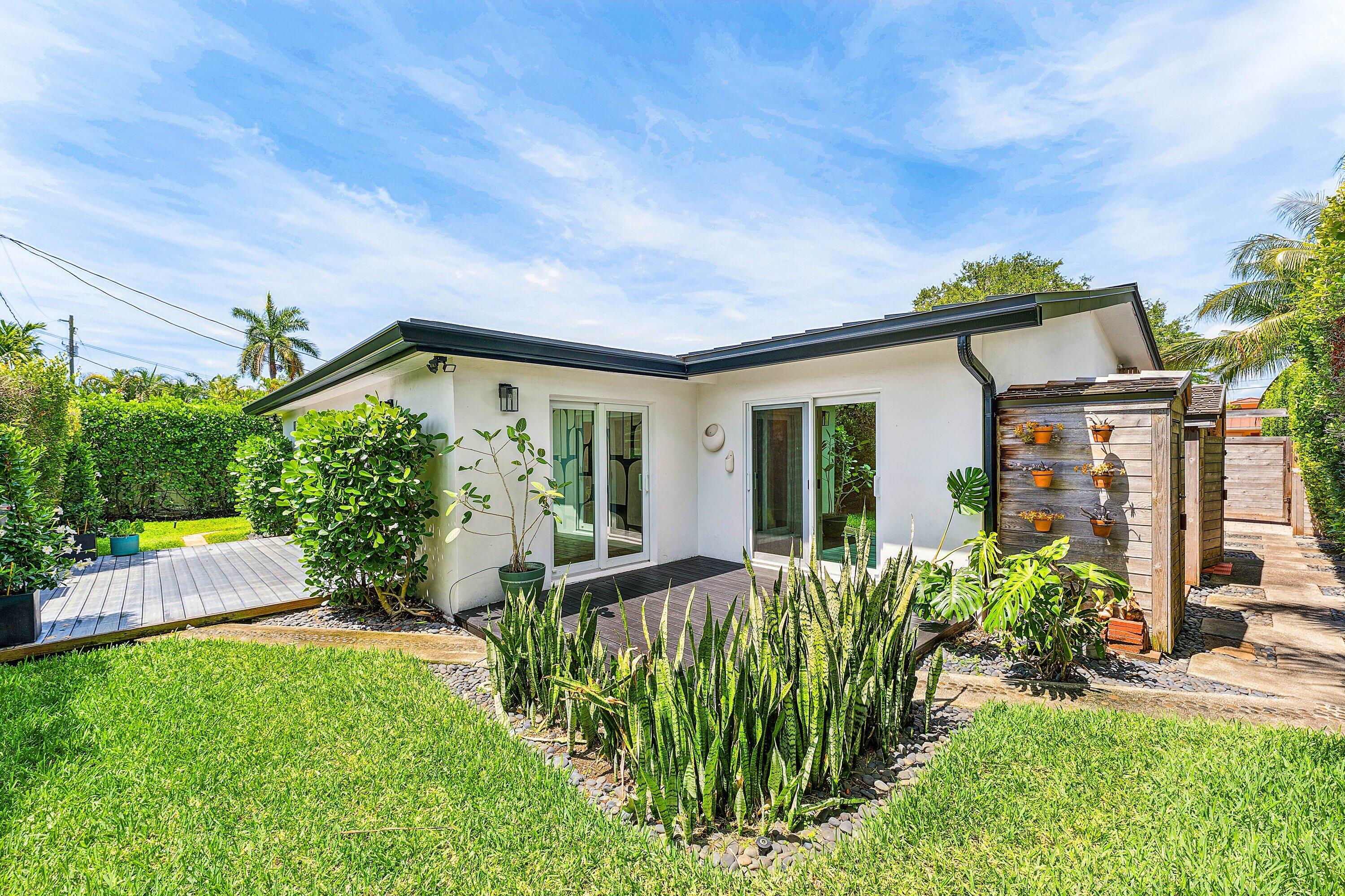 CORAL TERRACE - Residential