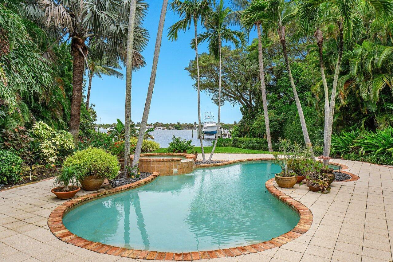 PARADISE PROPERTIES - Residential