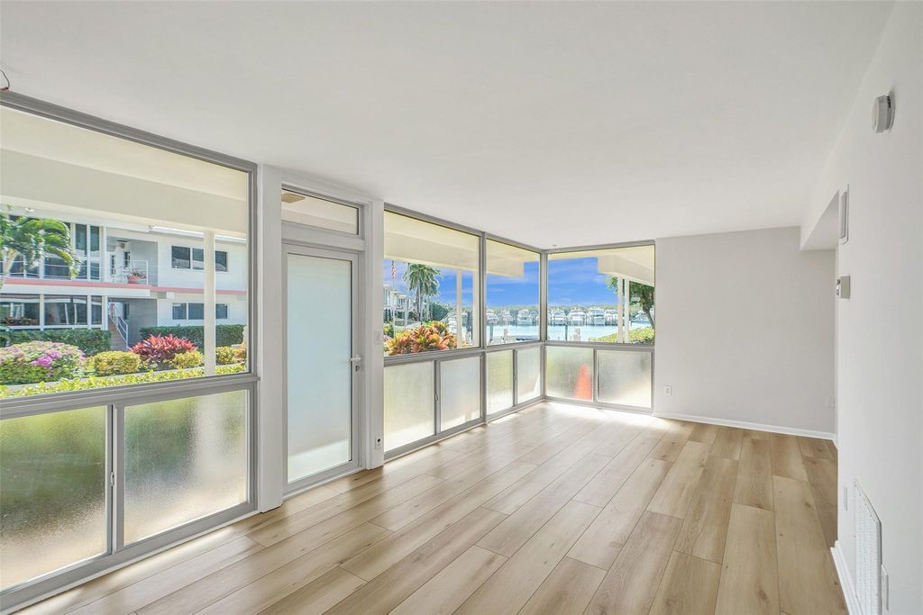 Photo of 1124 Seminole Dr #3A, Fort Lauderdale, FL 33304 (MLS # F10484534)