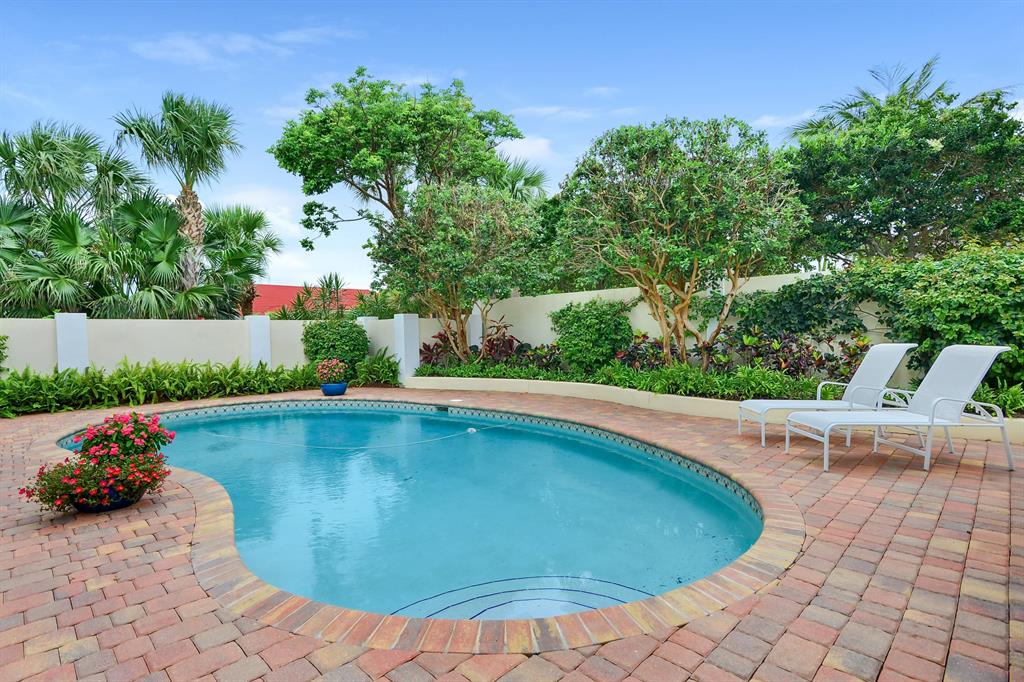 CASTAWAY COVE WAVE THREE - Residential