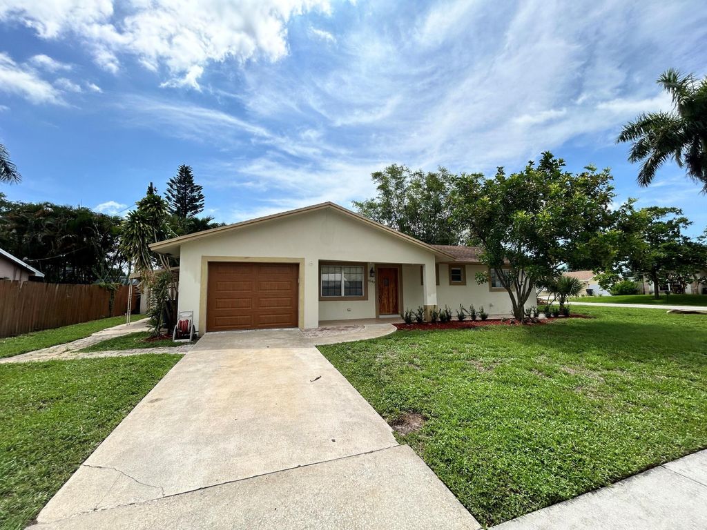 Photo of 6540 Venetian Drive, Lake Worth, FL 33462 (MLS # R10994767)