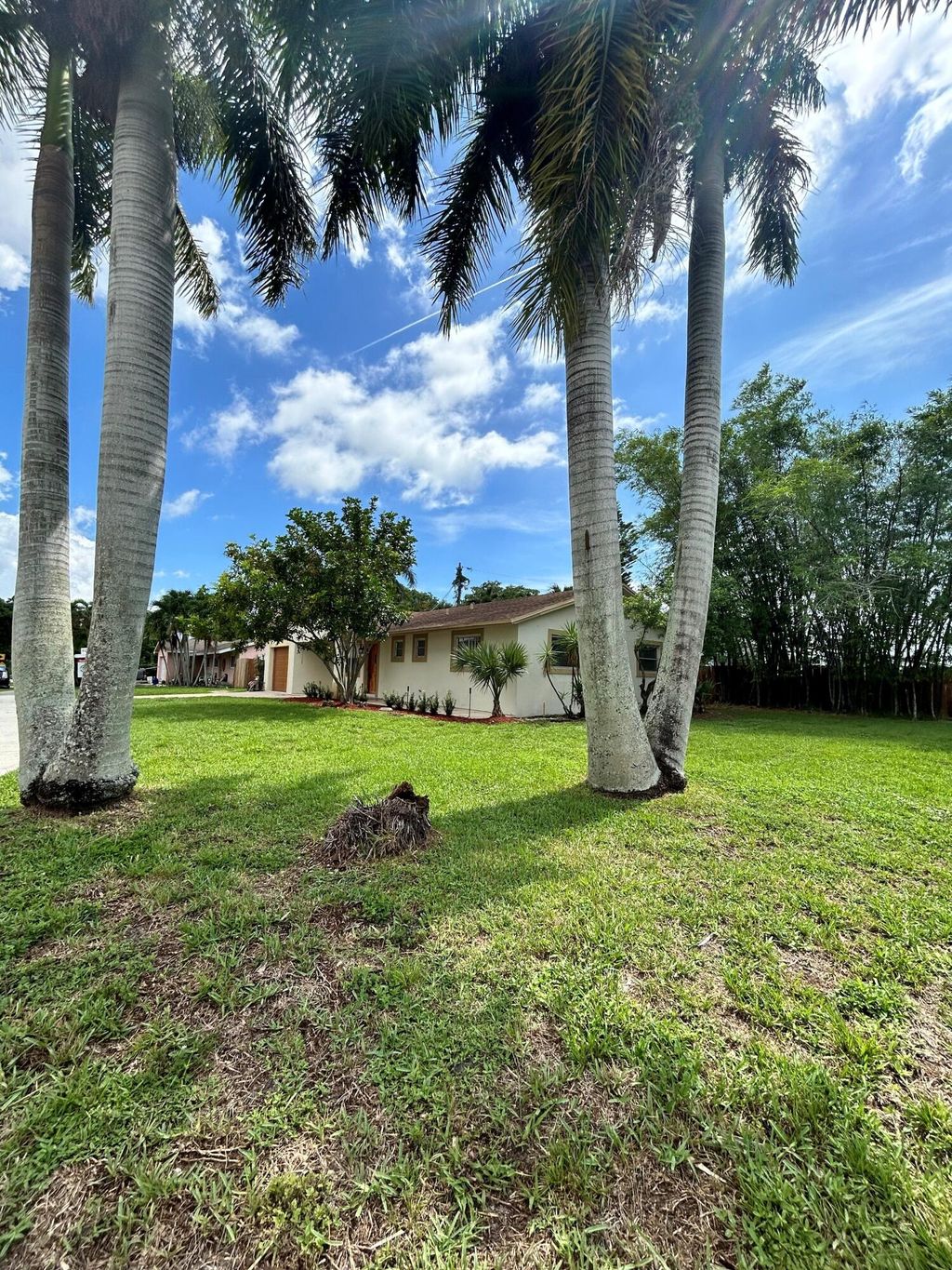 Photo of 6540 Venetian Drive, Lake Worth, FL 33462 (MLS # R10994767)