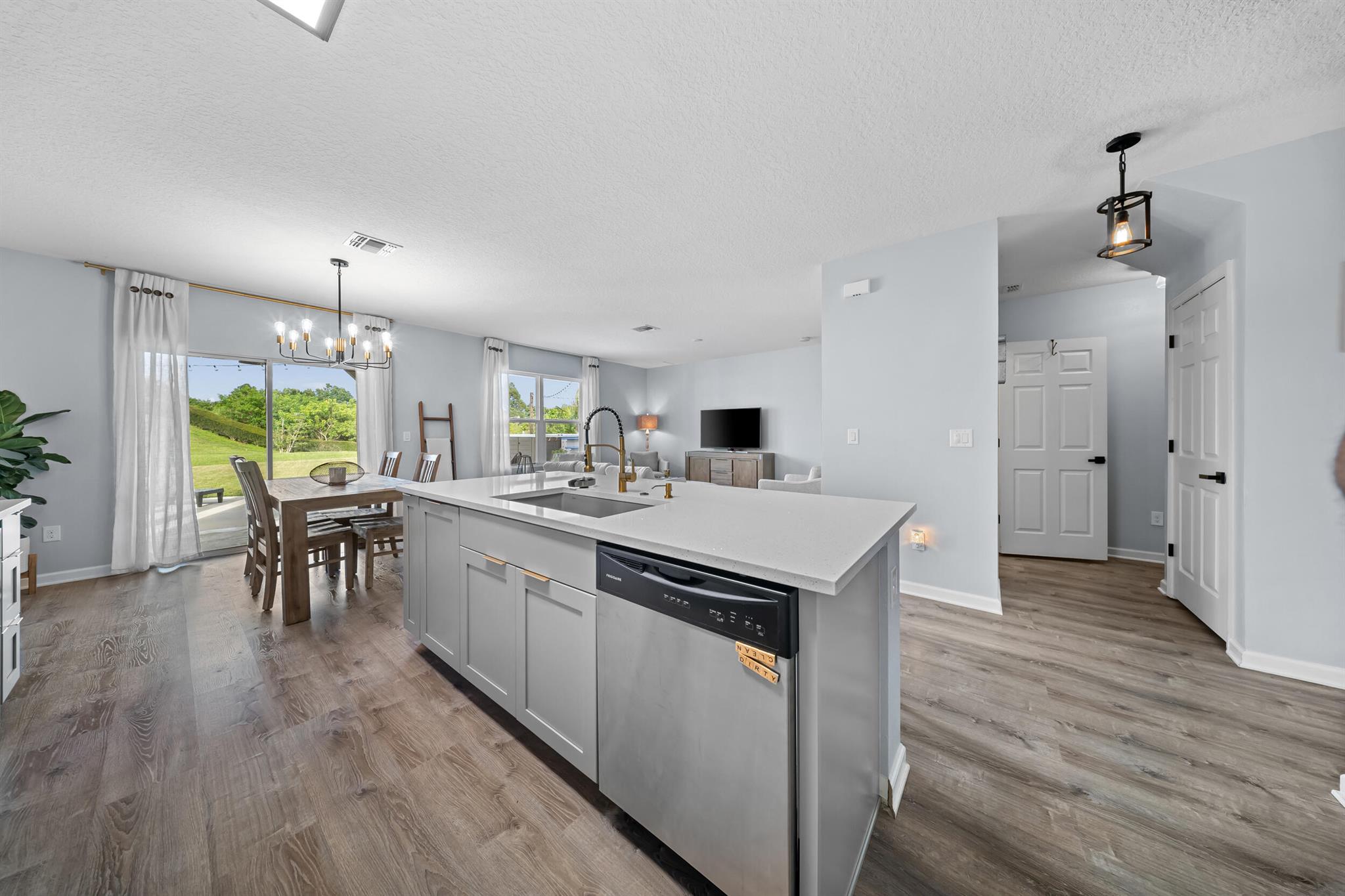 CREEKSIDE PLAT NO 1 - Residential