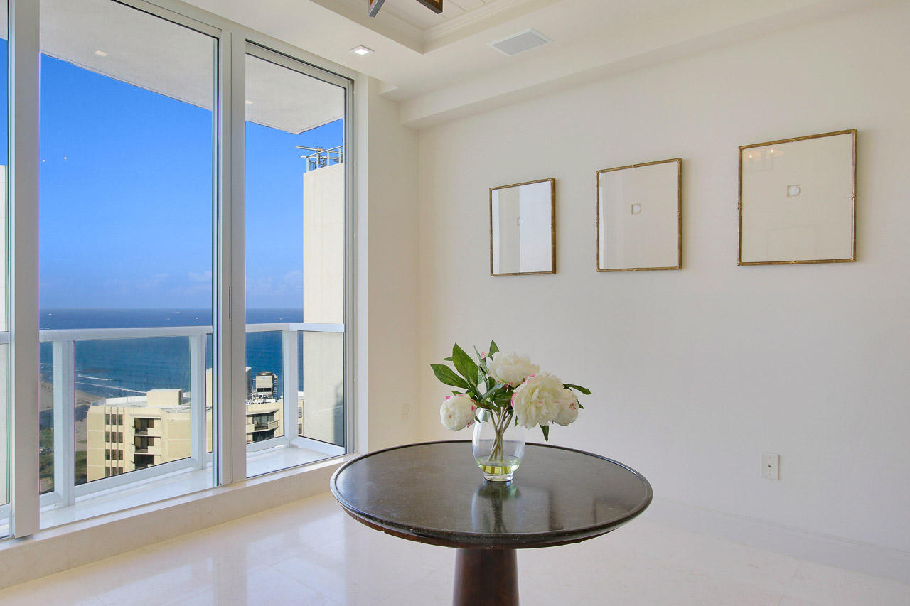 Ritz Carlton Residences - Residential