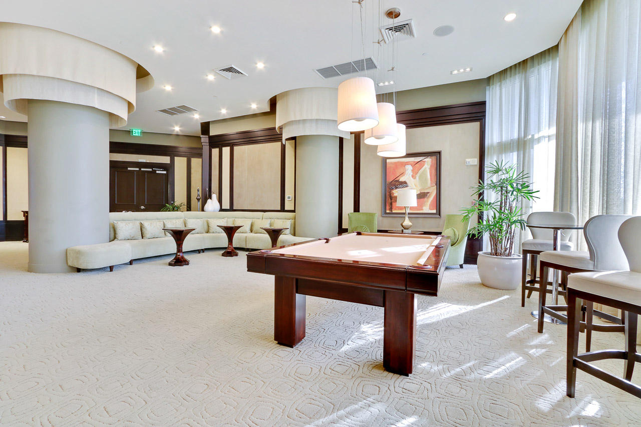 Ritz Carlton Residences - Residential