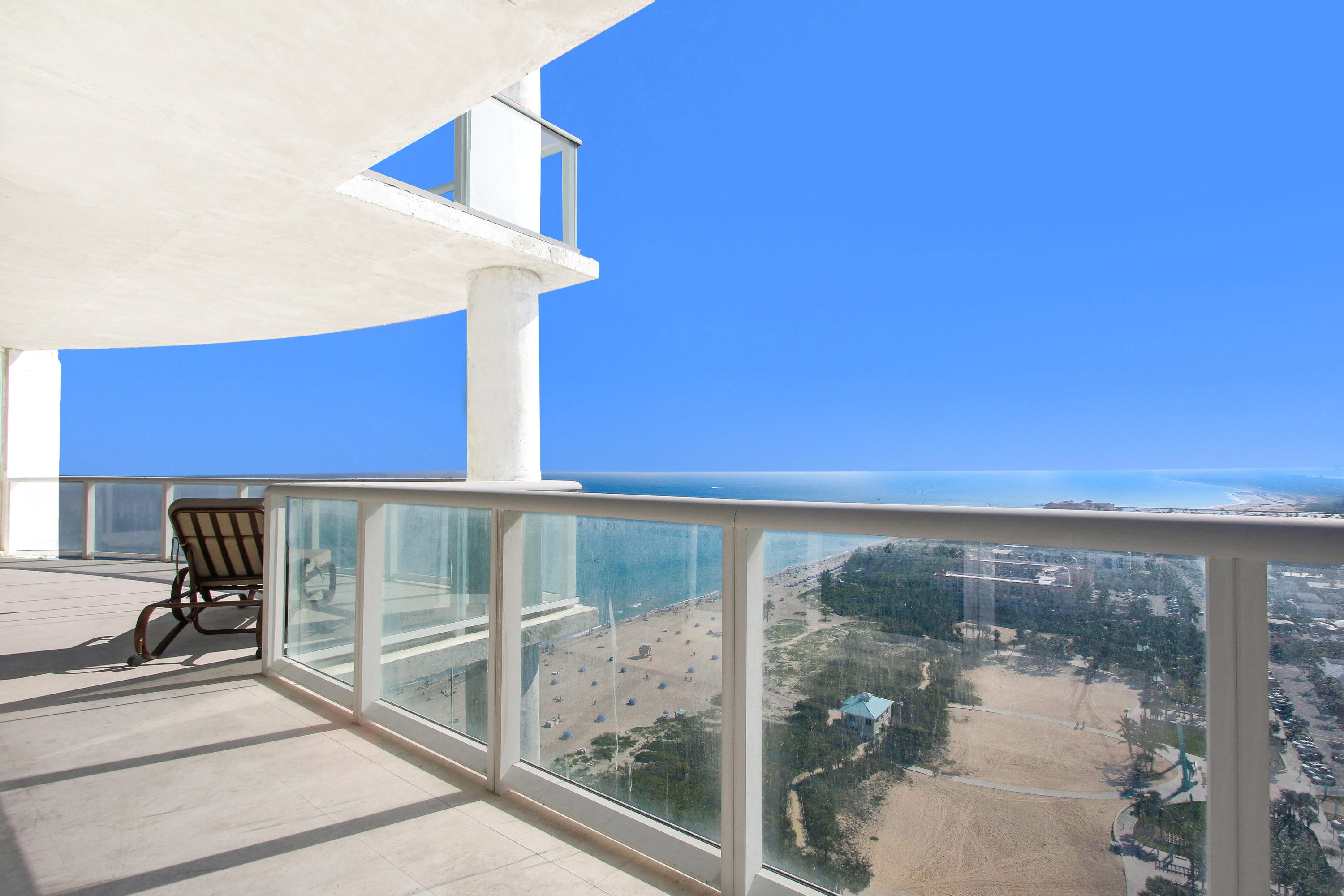 Ritz Carlton Residences - Residential