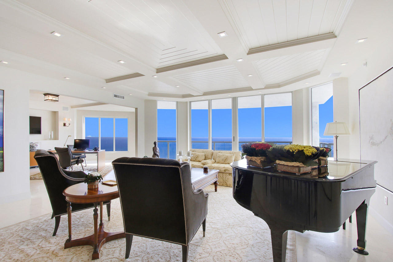 Ritz Carlton Residences - Residential