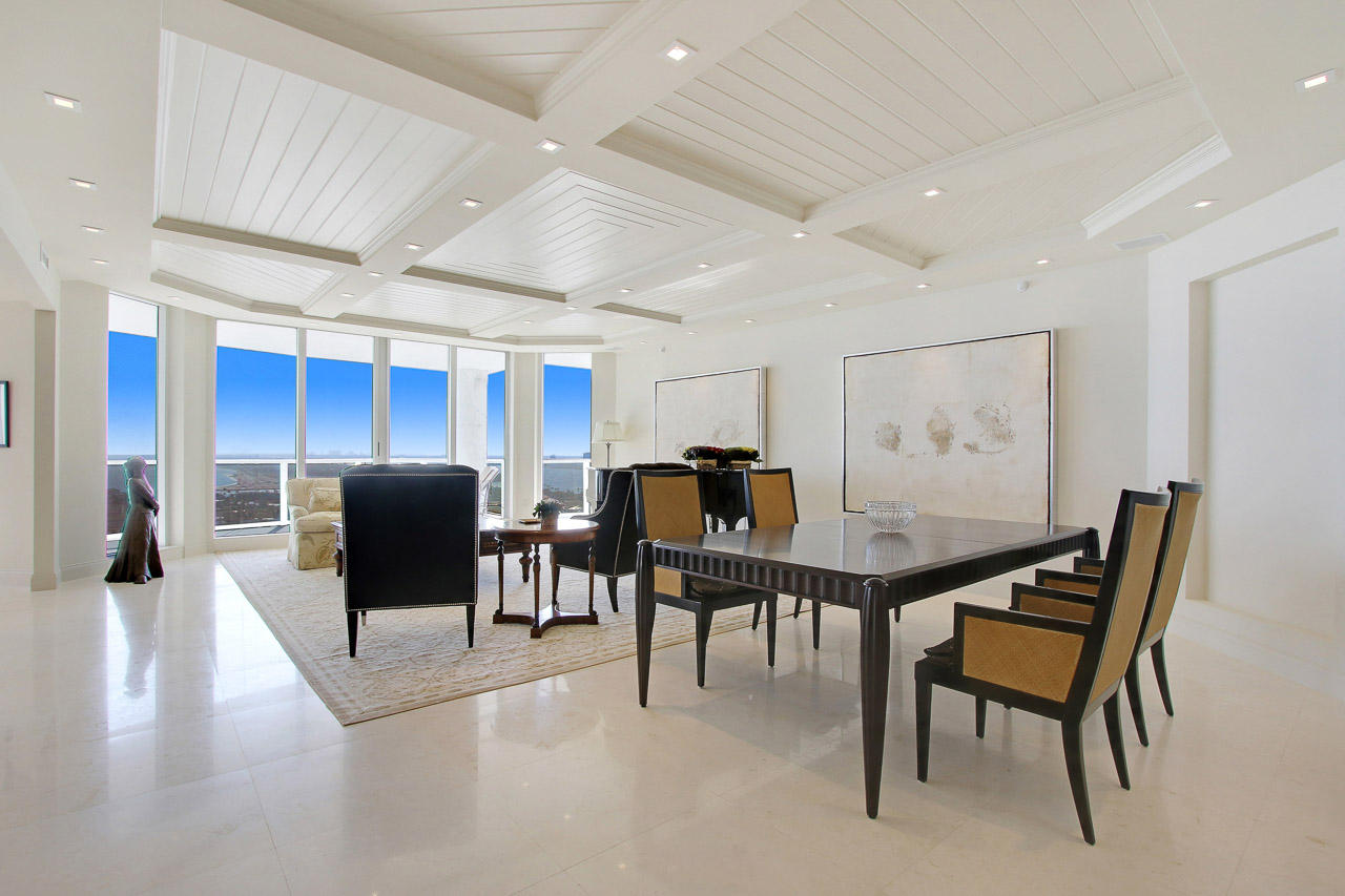 Ritz Carlton Residences - Residential