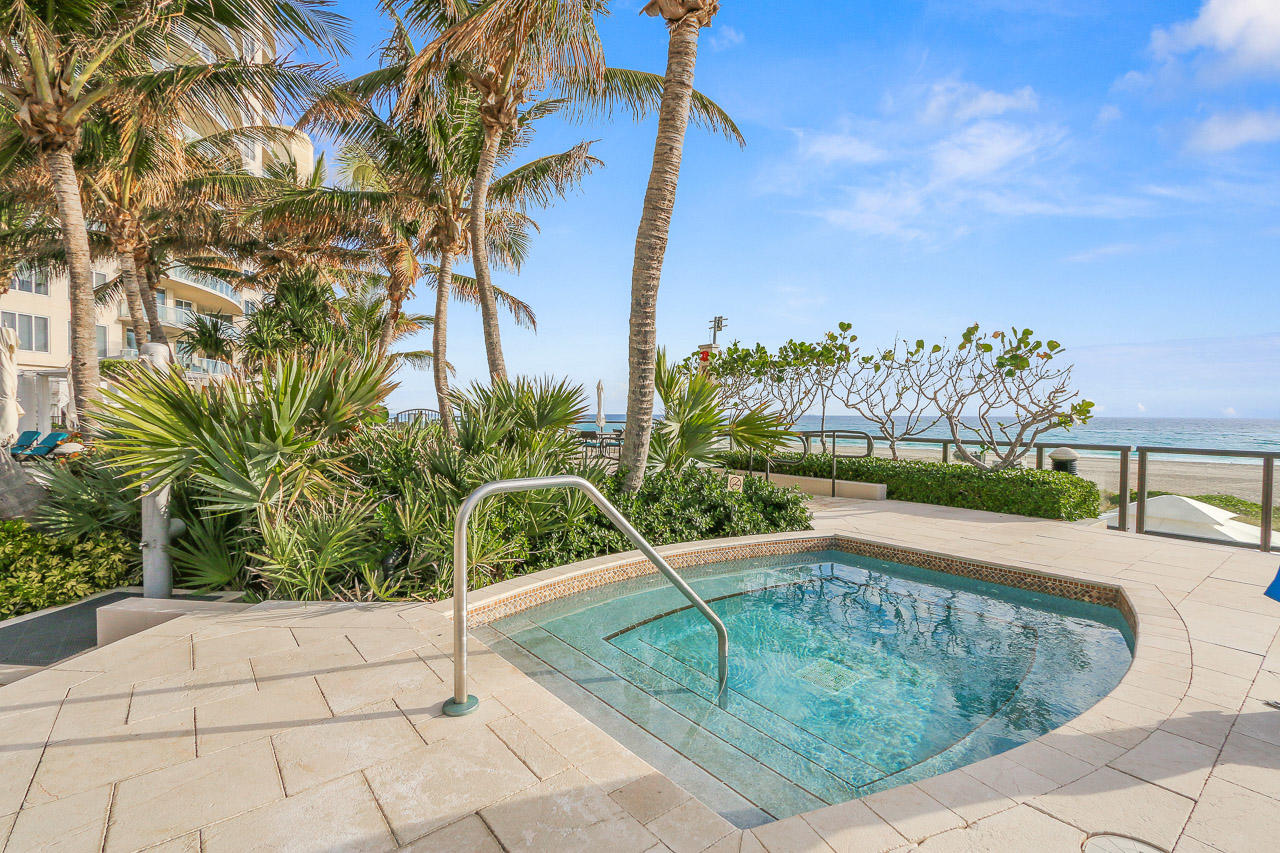 Ritz Carlton Residences - Residential