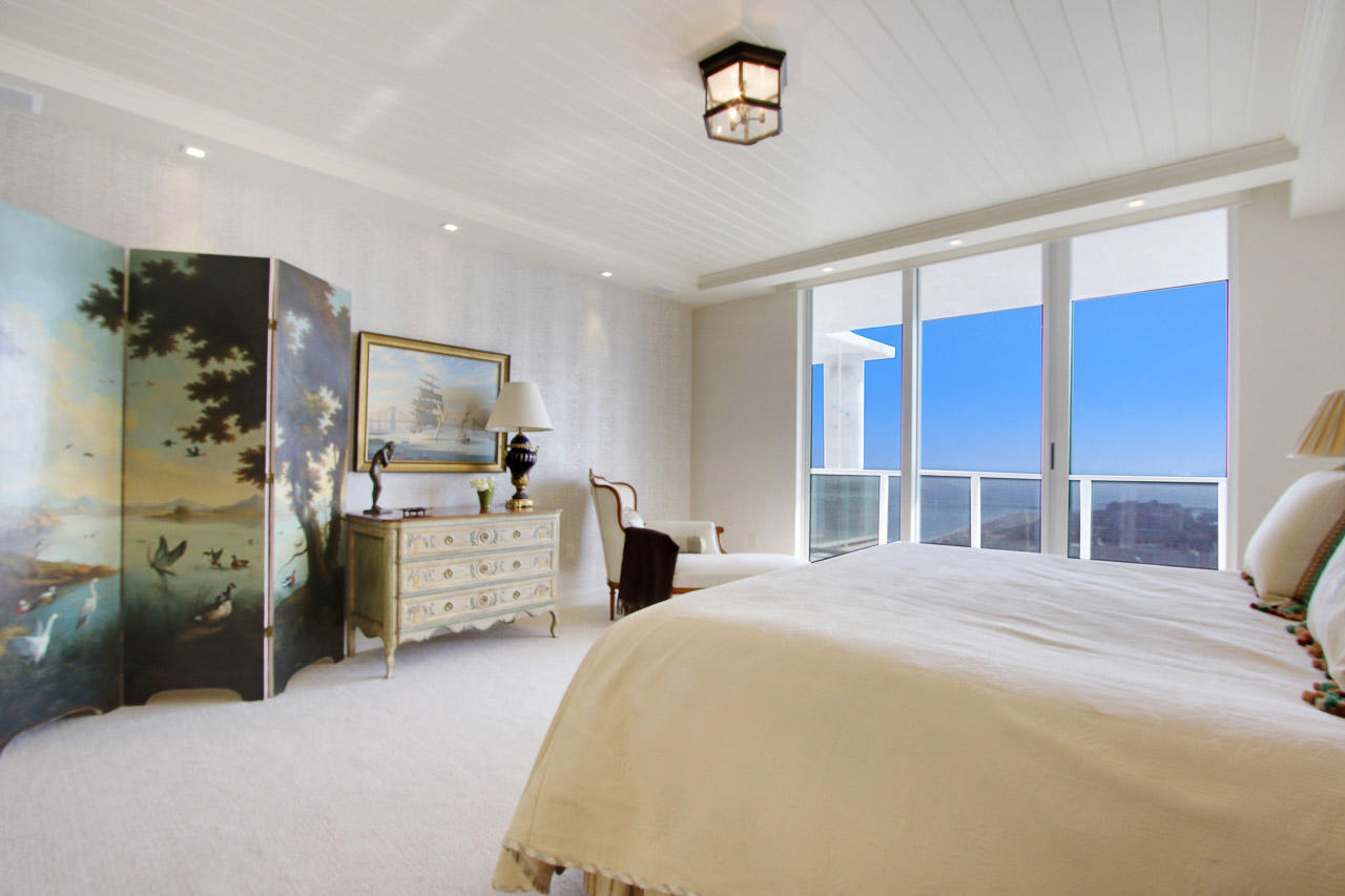 Ritz Carlton Residences - Residential