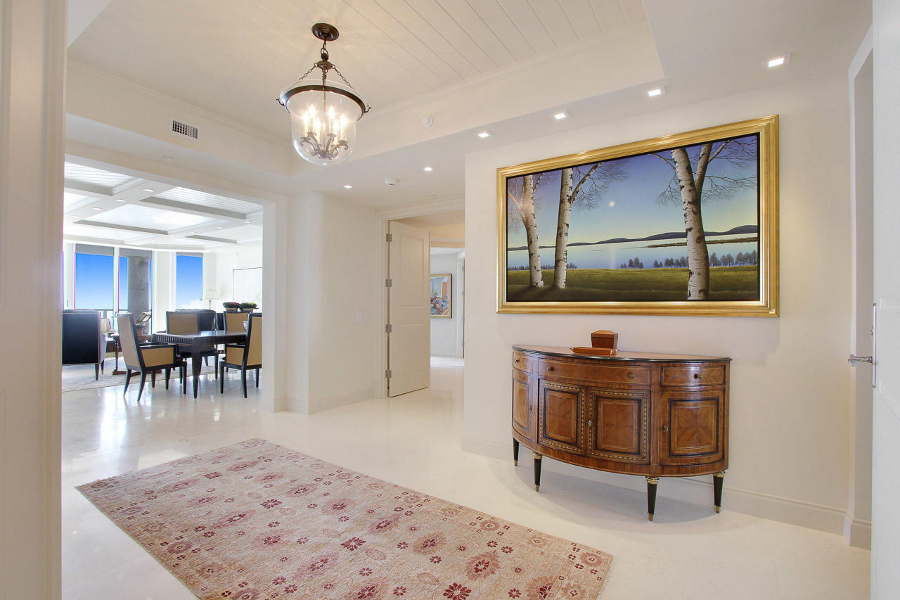 Ritz Carlton Residences - Residential