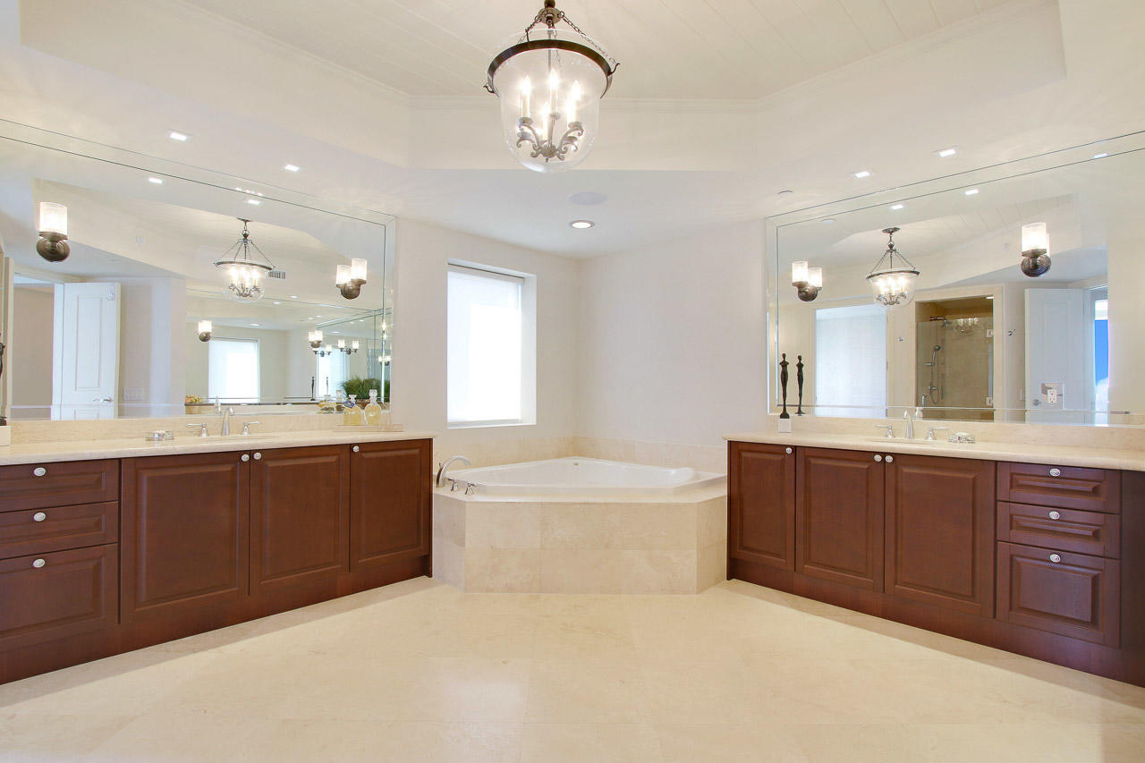 Ritz Carlton Residences - Residential