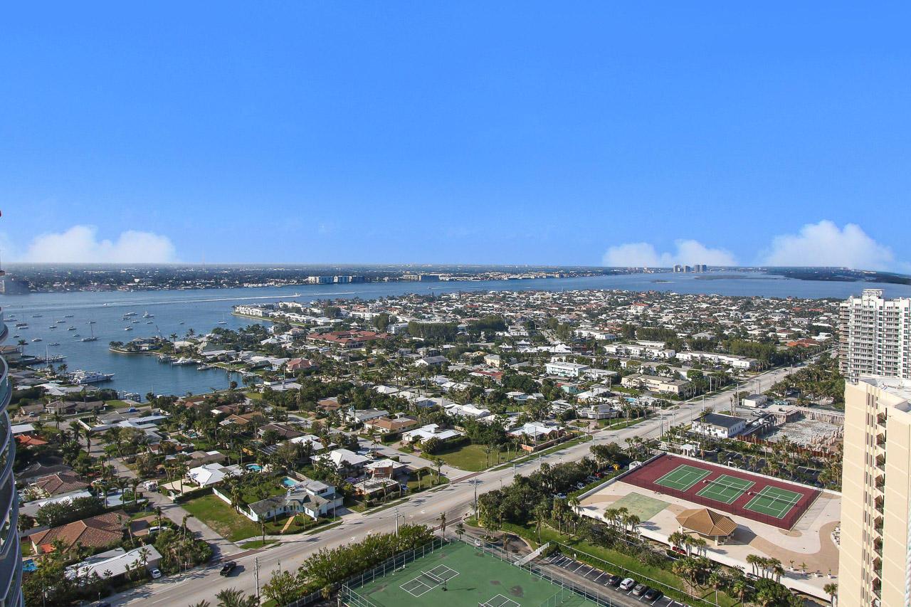 Ritz Carlton Residences - Residential