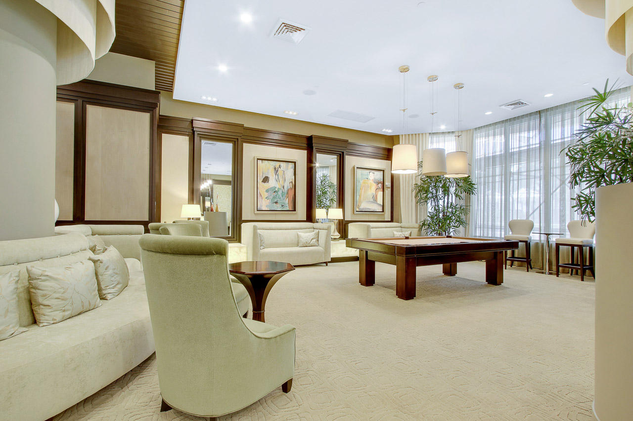 Ritz Carlton Residences - Residential