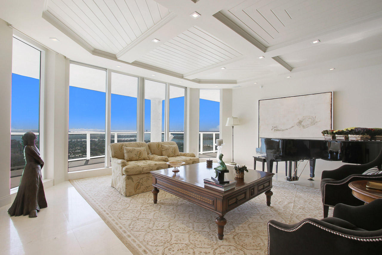 Ritz Carlton Residences - Residential