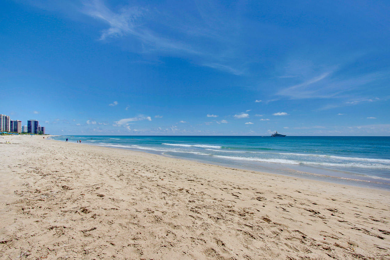 Ritz Carlton Residences - Residential